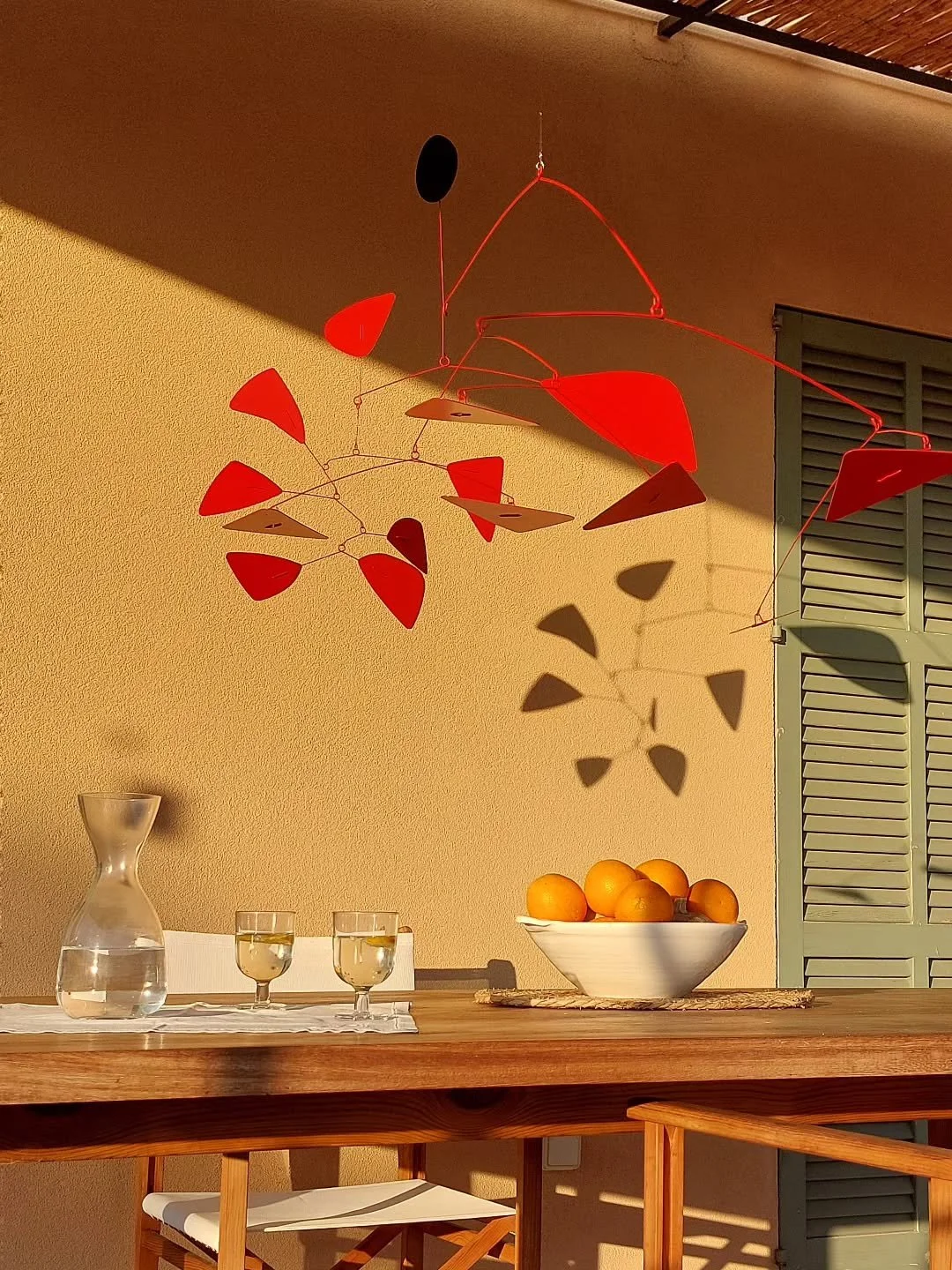 Hanging out on the porch. 
It is this warm Mediterranean light that moves us to create all our designs.

SOLITO mobiles, handmade with love in Mallorca. 

Disfrutando del porche.
Es esta luz c&aacute;lida del Mediterr&aacute;neo la que nos mueve a cr