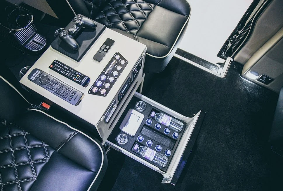 Mercedes Monaco interior console.jpg