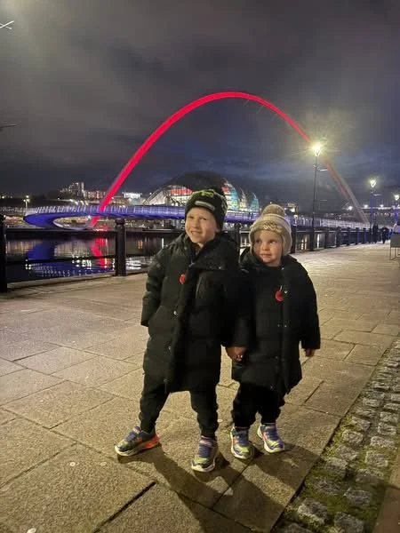 Light it red millenium bridge kayleigh wells finnigan 2025.jpg