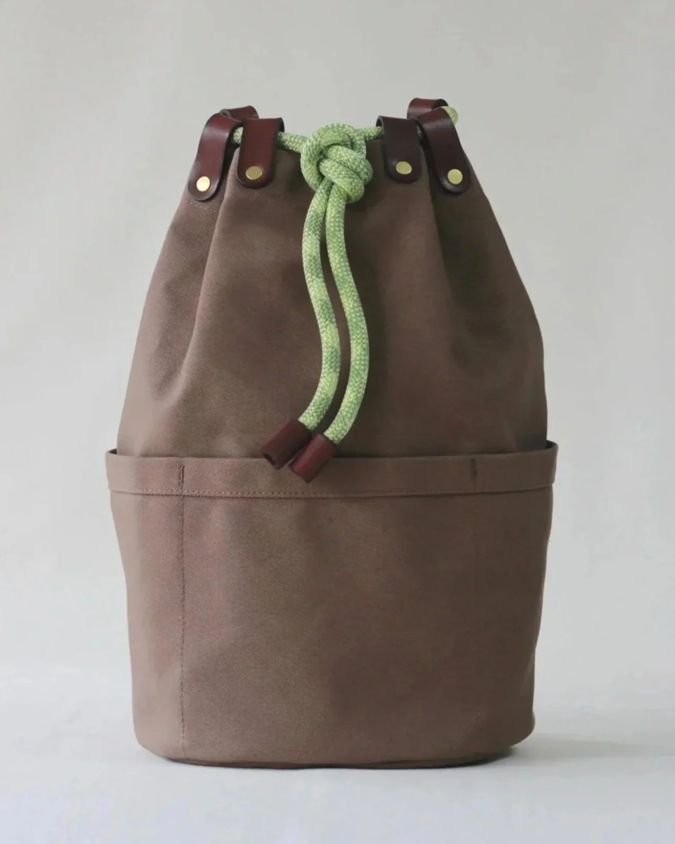 Ditty Bag 'Taupe + Wolf Lichen'