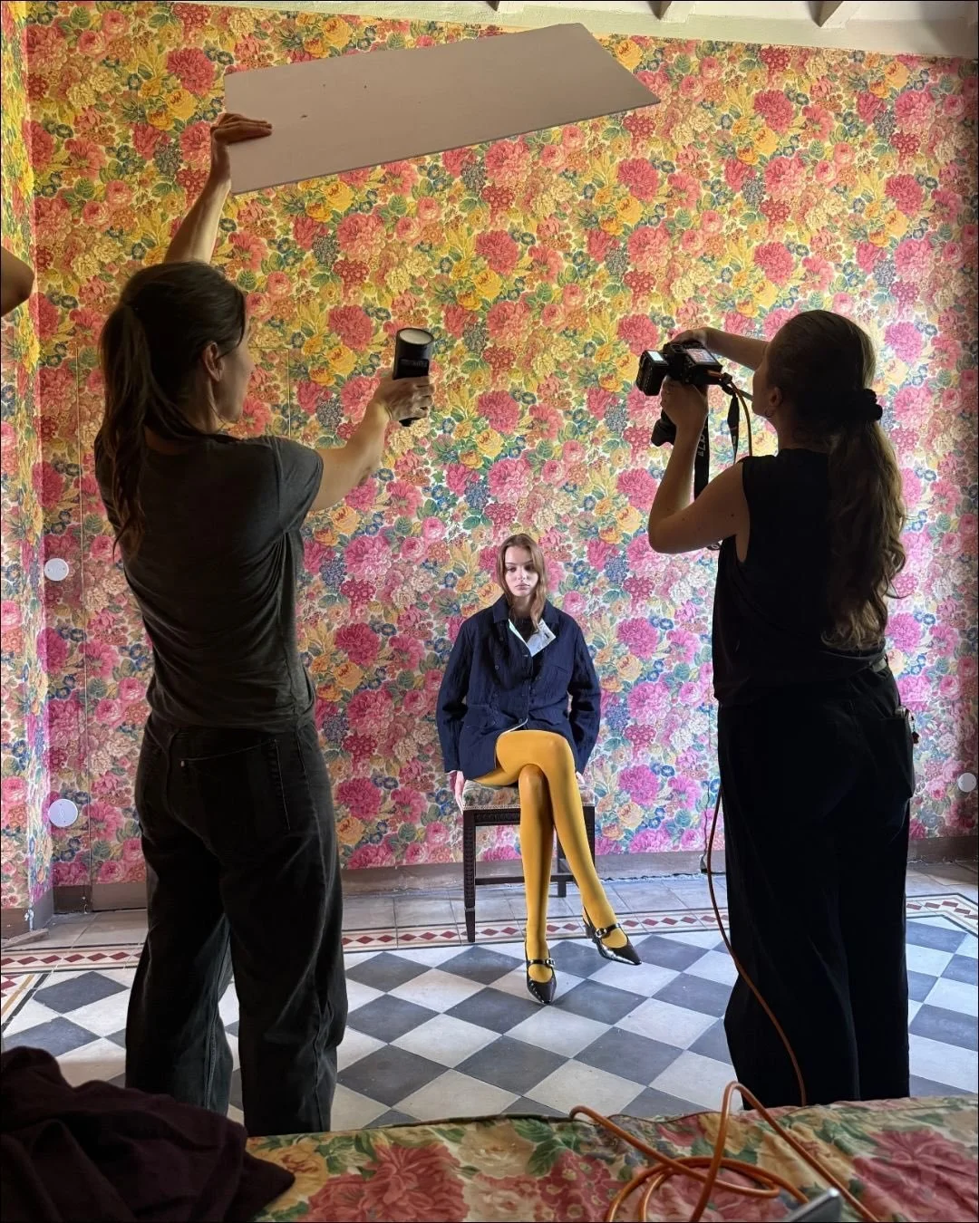 This is how the magic is done.

Behind the scenes of the Fall/Winter 2025 campaign.