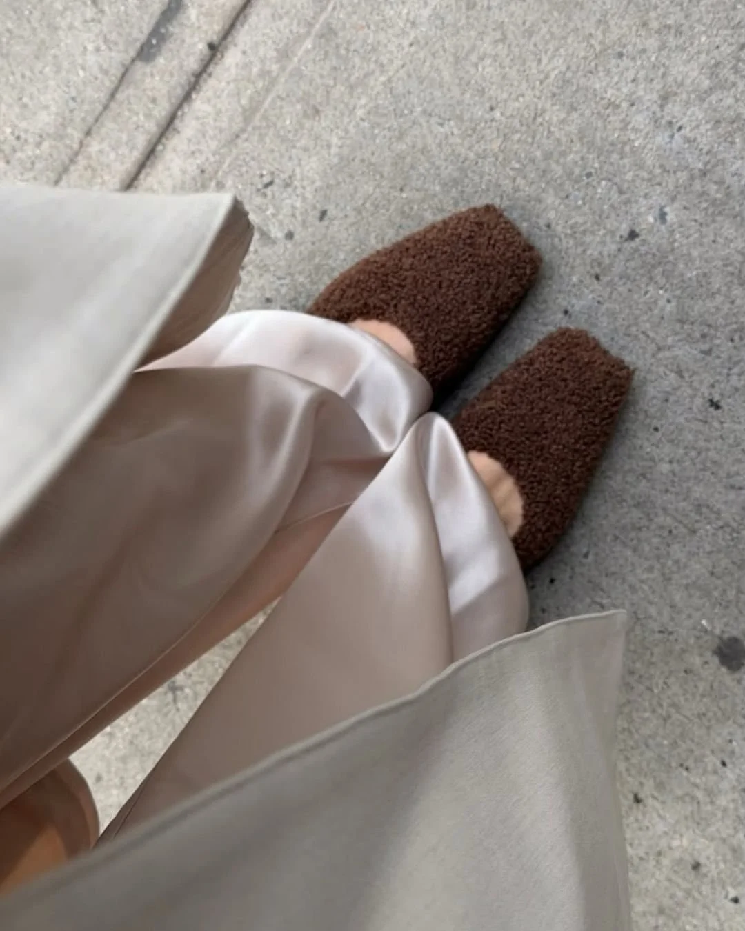 Cozy and chic.

@madina_mariposa wearing our Chocolate Teddy Augusta Ballet Flats.

Discover more at maria-luca.com