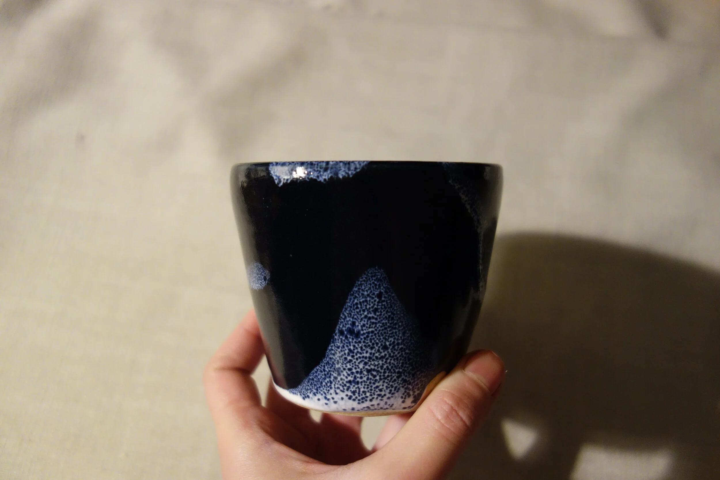 02. Midnight blue wave tumbler £15