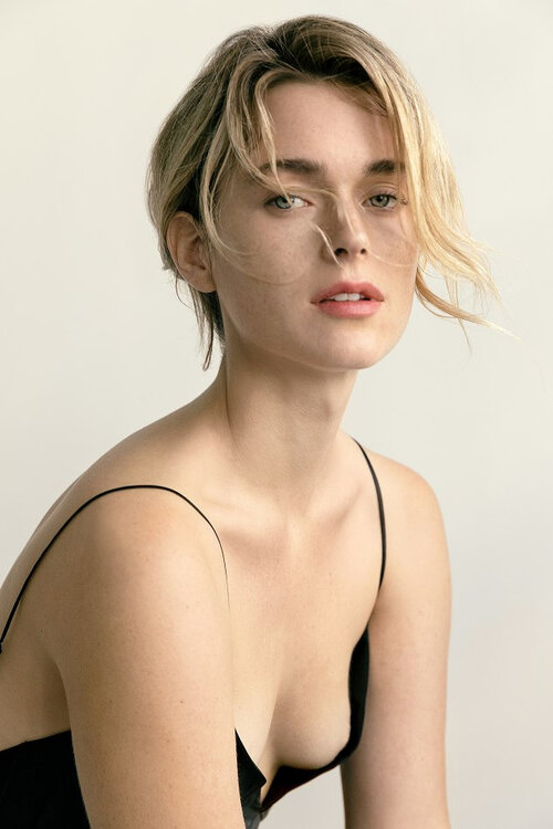 Olsen model katie Glamour model