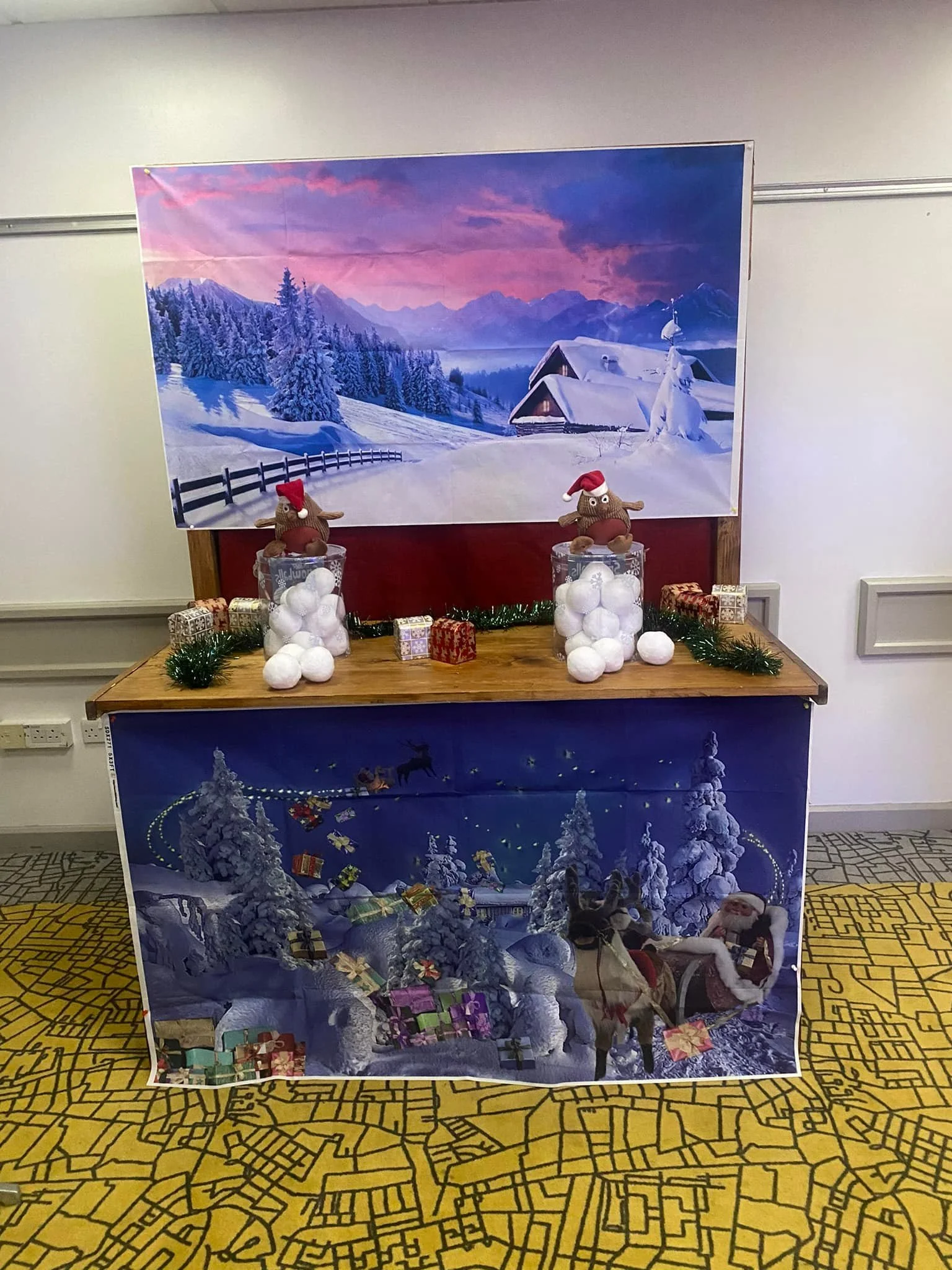 Christmas Themed Stalls (6).jpg