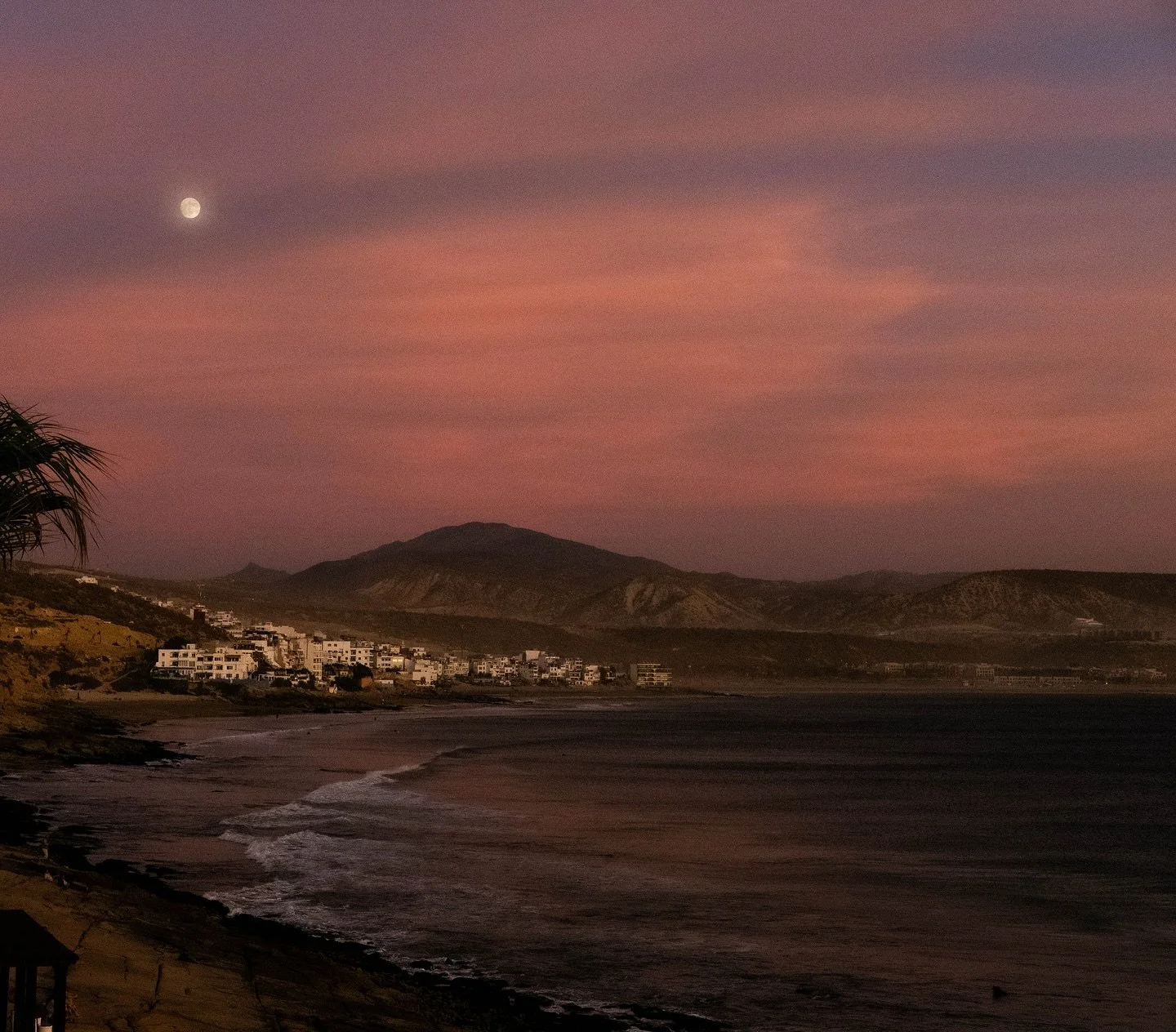 What if you dared to make the jump?
___
image 1 : by @elidejong 
image 2 : @emma_yoga wearing our V-Neck sweater 

CHICAMA | inspirational | morethanabrand | lifestyle