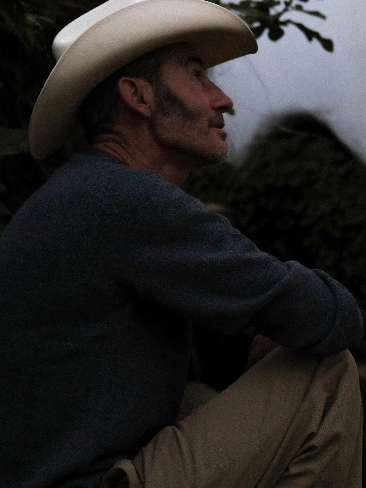 Blue smoke is one of our favorite colors.
Inspired by that moment between day and night.

Edouardo is wearing our OJE sweater in Blue smoke 
#100% alpaca wool 
#madetolast