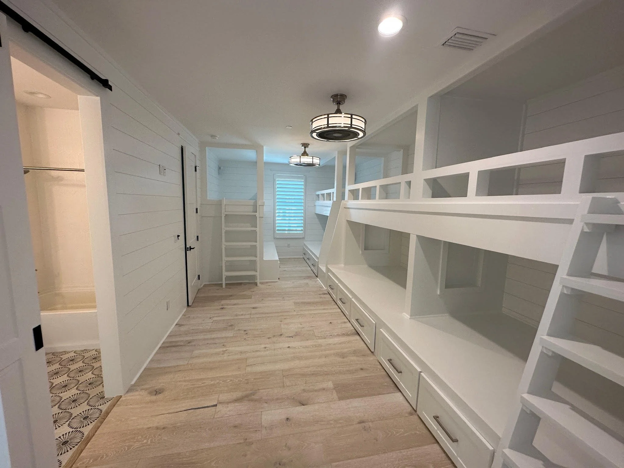 105 bunks 2.jpg