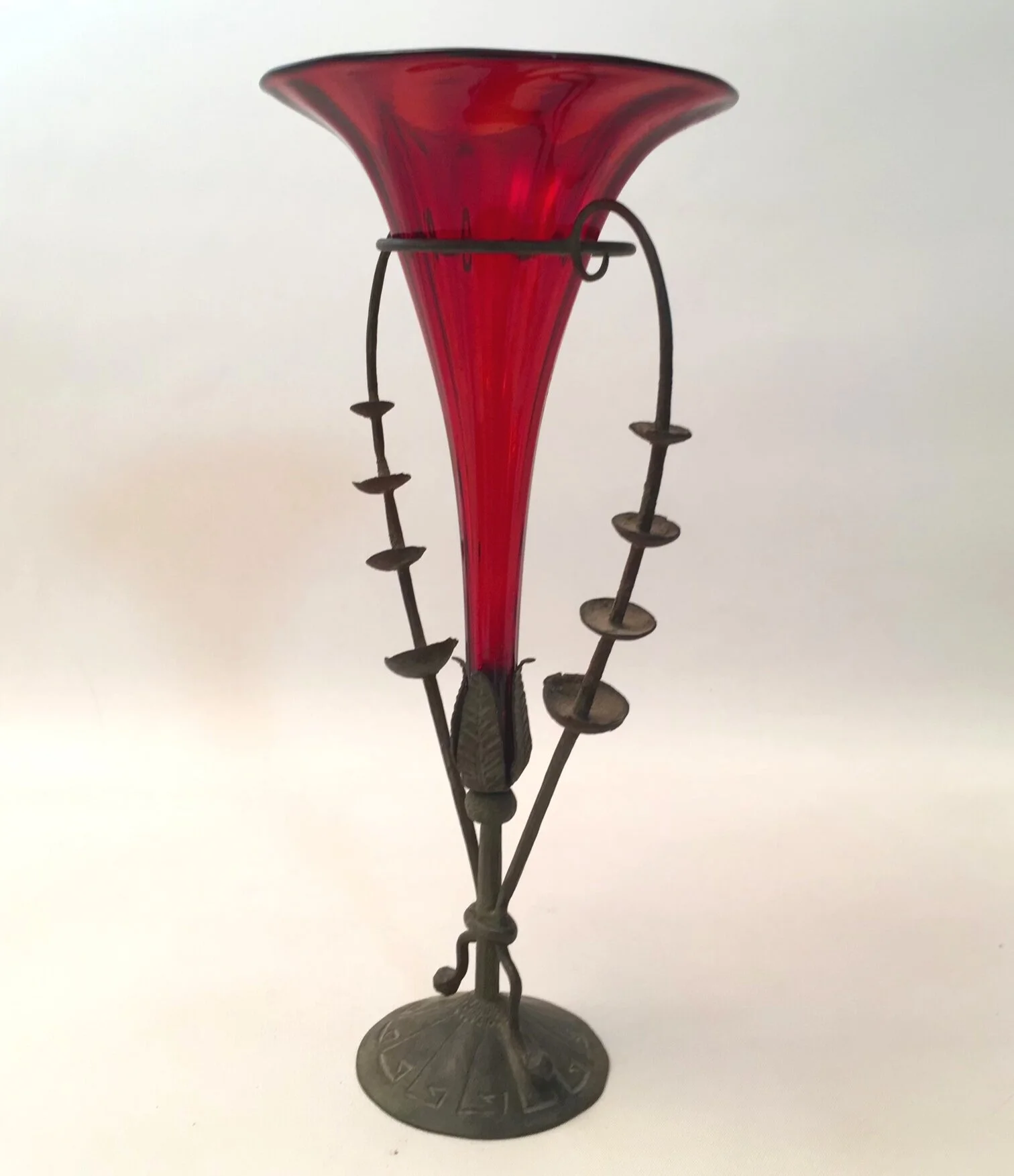 Elegant Ruby Red Vittorio Zecchin Floraform Epergne