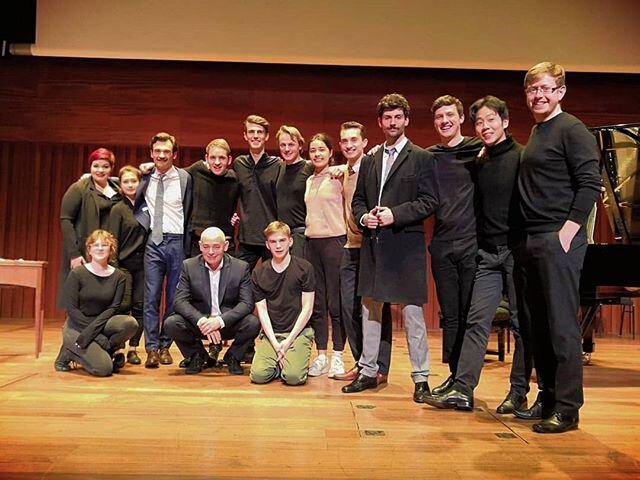 Last week I had the great pleasure of performing in 'Swansong', Iain Burnside's music-theatre piece in which Schubert&rsquo;s fourteen Schwanengesang songs are presented interspersed with monologues from six characters, real and imagined. 
It was such an incredible experience working with so many talented singers, pianists, and actors, as well as working with Iain Burnside himself! What a project! 🤩

#schubert #lieder #liebesbotschaft #atlas #stadt #baritone #swansong #singer