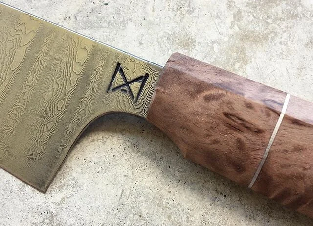 One that I finished a while ago but forgot to post.
A damast petty with stabilized birch wood handle.
Available on my website, along with more info! mvamade.com

#forgedsteel #handforged #knifemaker #handmade #custom #cutlery #pettyknife #kitchenknif