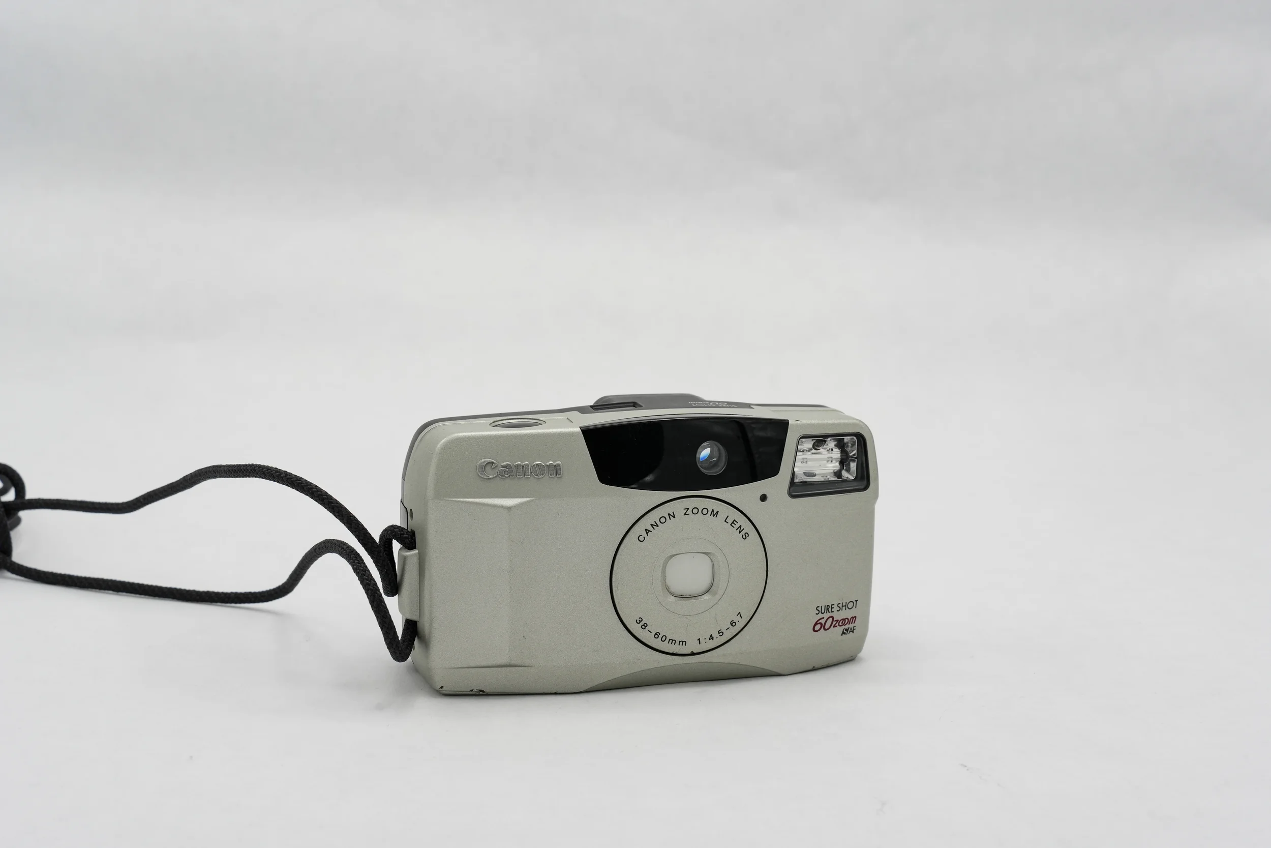 C08_Canon_Sure_Shot_60_Zoom_front_01.webp