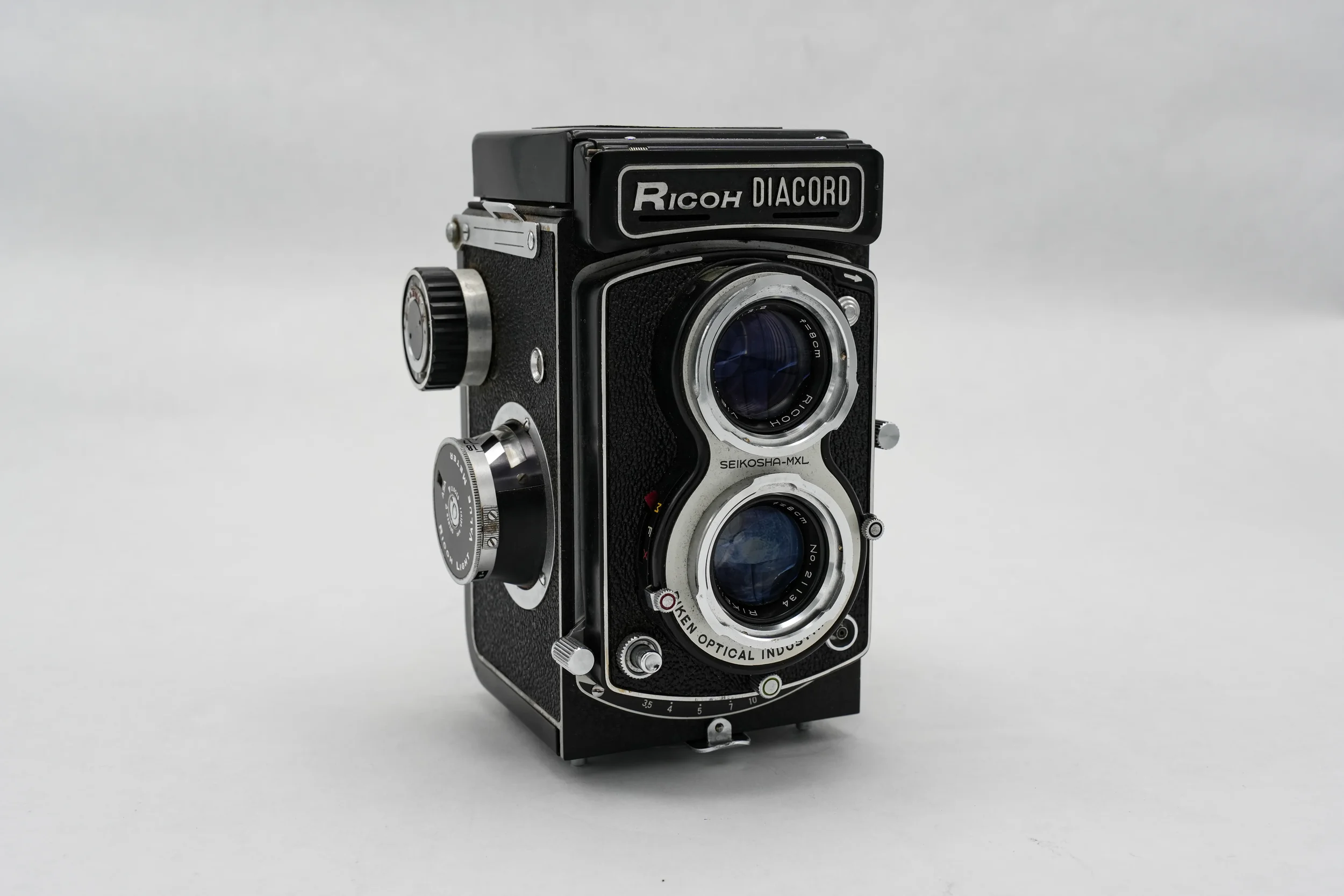 C34_Ricoh_Diacord_front-angle_01.webp