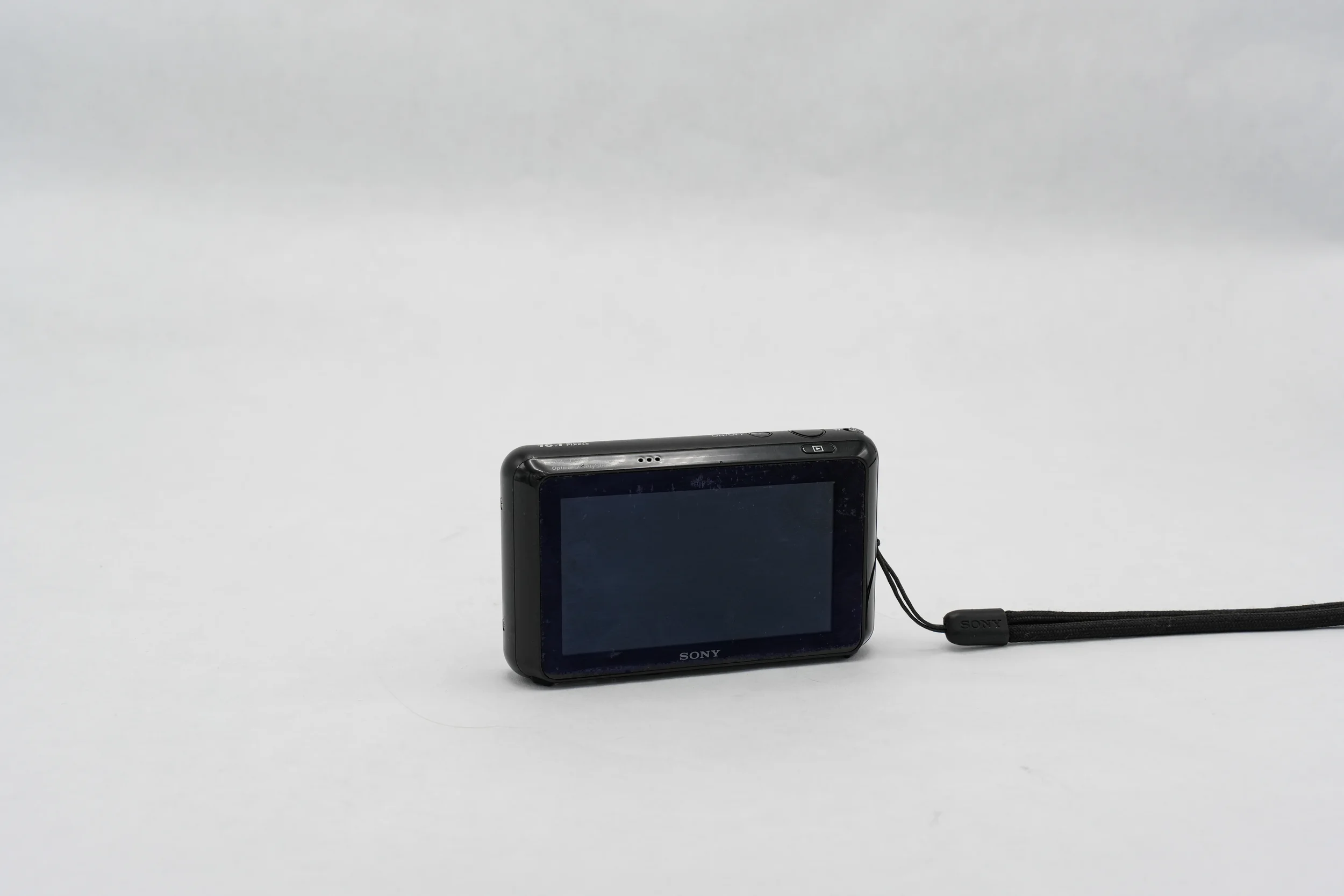 C28_Sony_Cyber-shot_DSC-T110_rear_02.webp