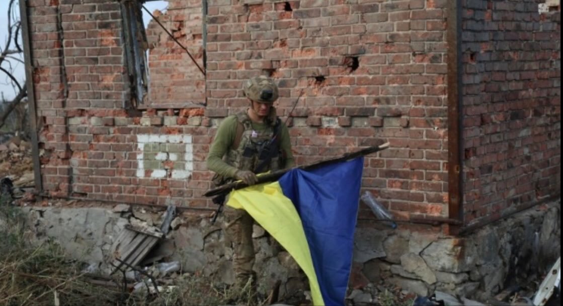 My newest Slava Heroyam Weekly essay is out now &mdash; featuring this week&rsquo;s Hero of the Week from Ukraine&rsquo;s front lines.

Every Friday at 7:00 a.m., the Slava Heroyam Podcast goes live with a dedicated segment on the Hero of the Week.
S