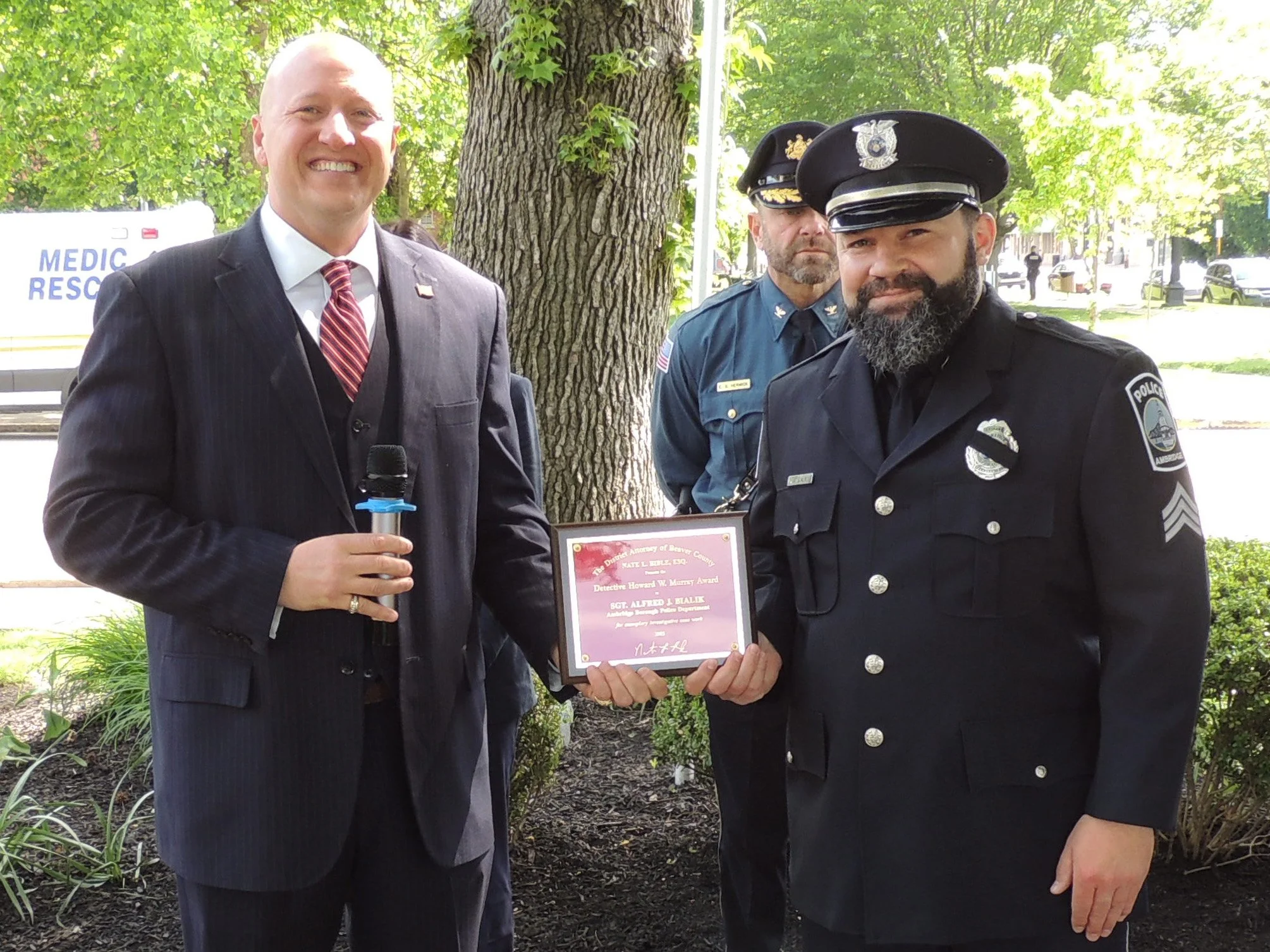  Nathan Bible (Beaver County District Attorney) presented Sgt. Alfred J. Bialik (Ambridge Borough Police Department) with the Detective Howard Murray Award. 
