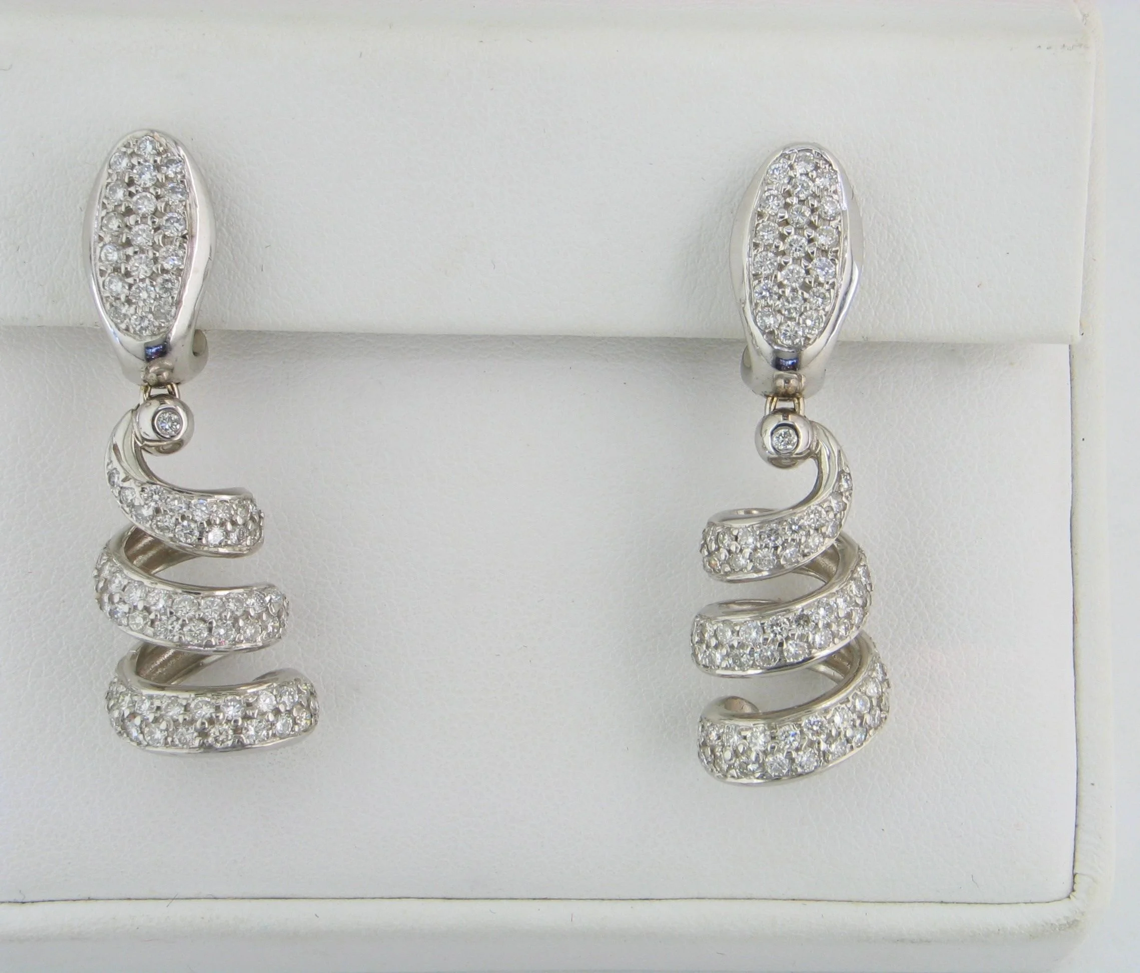 Earrings - 80.jpeg