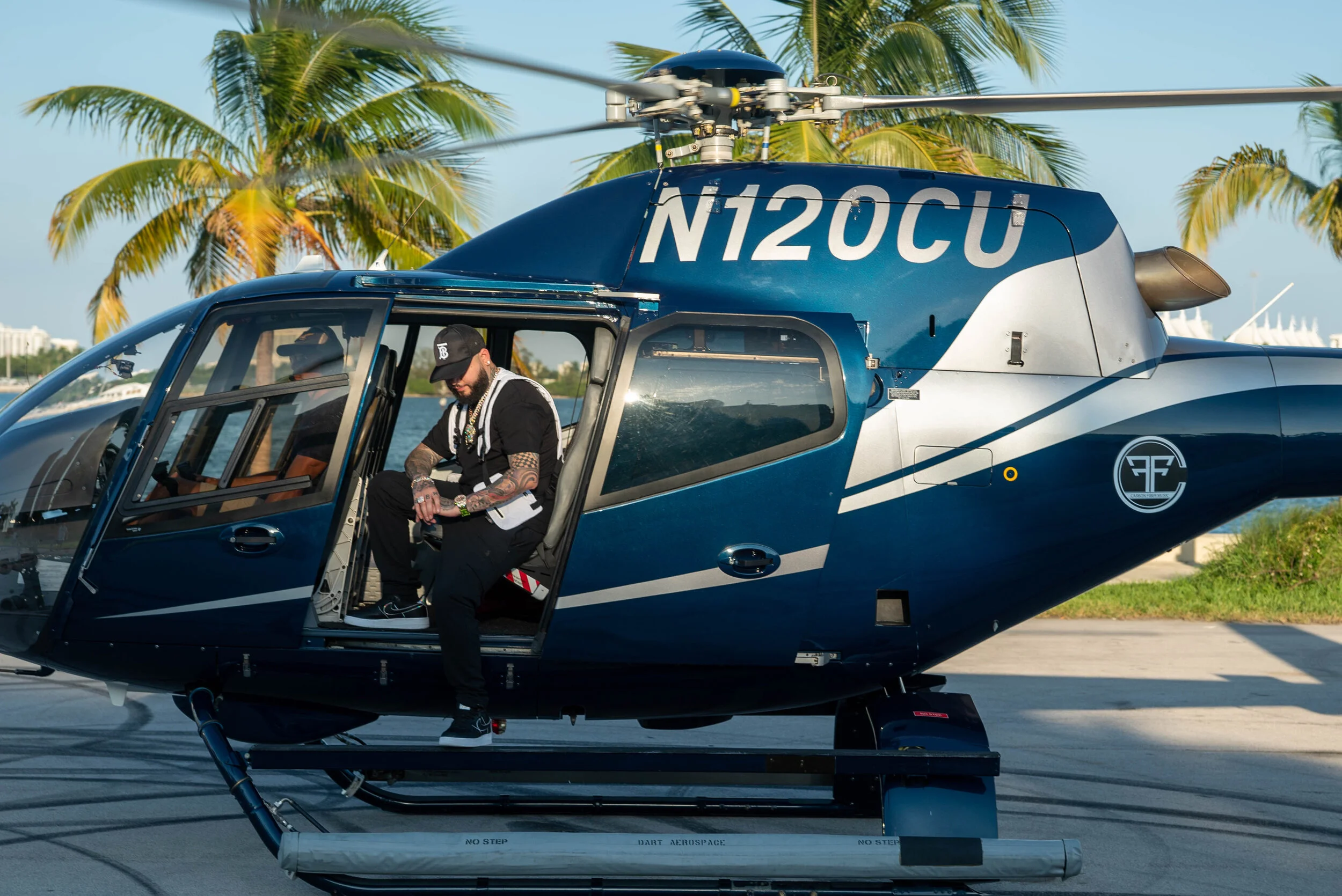 Farruko - American Airlines Arena - Intergalactic Deals - Jonathan Gasca 
