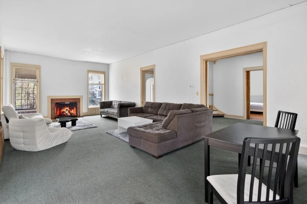 Ithaca House - before - Living.png