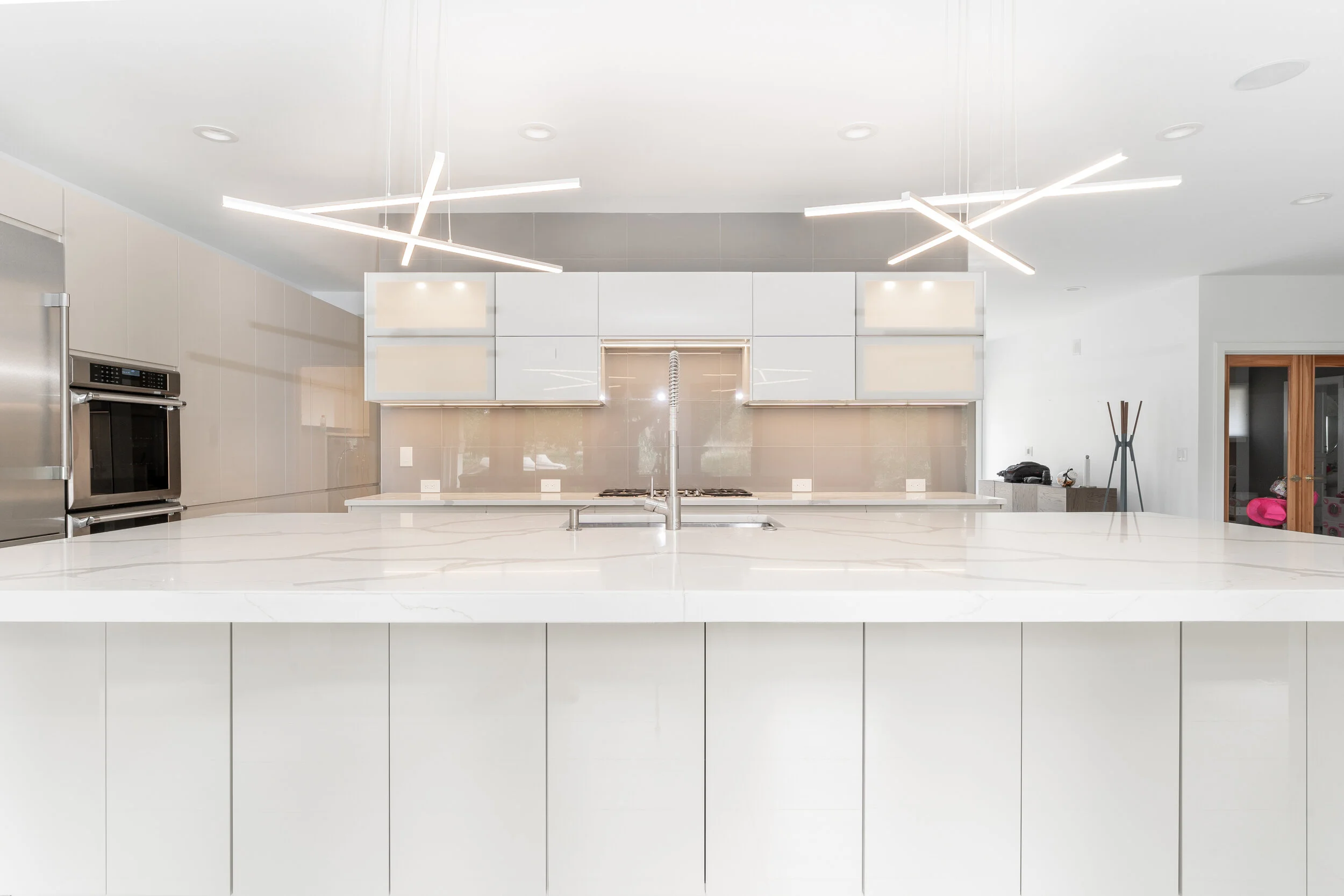 Contemporary Kitchen Remodel by 1GR Builders project photo 3