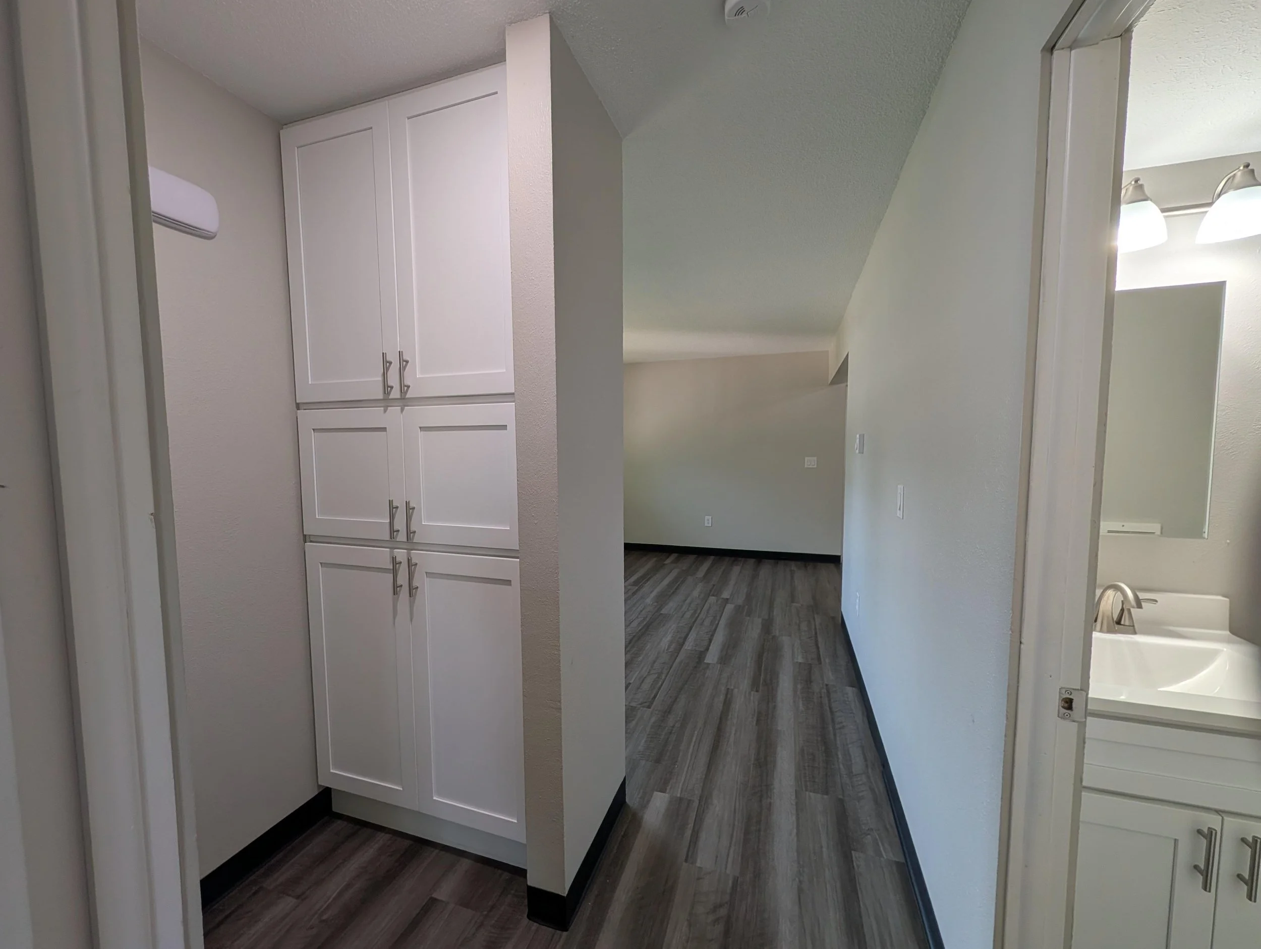 MG-15-Bathroom hallway.jpg