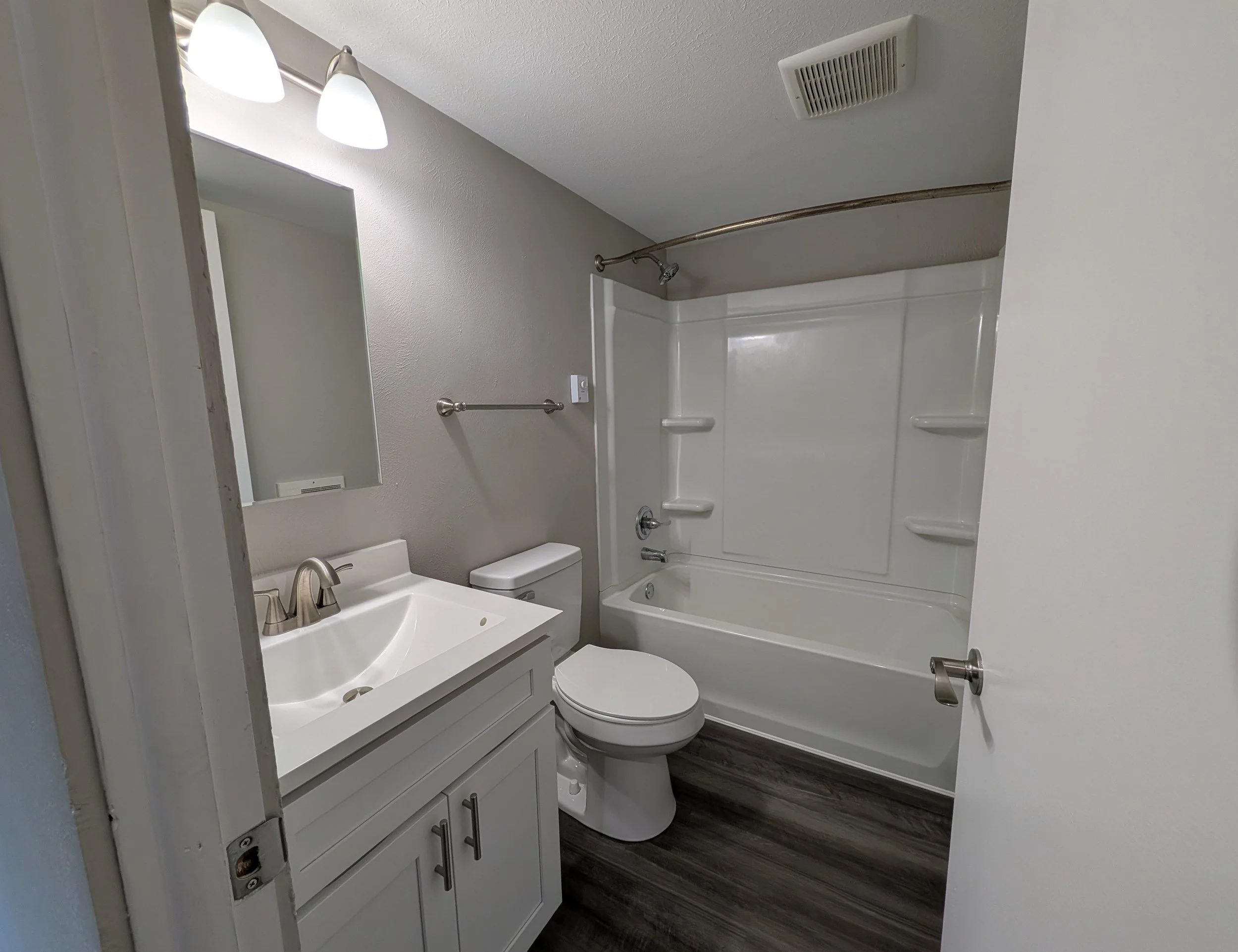 MG-15-Bathroom.jpg