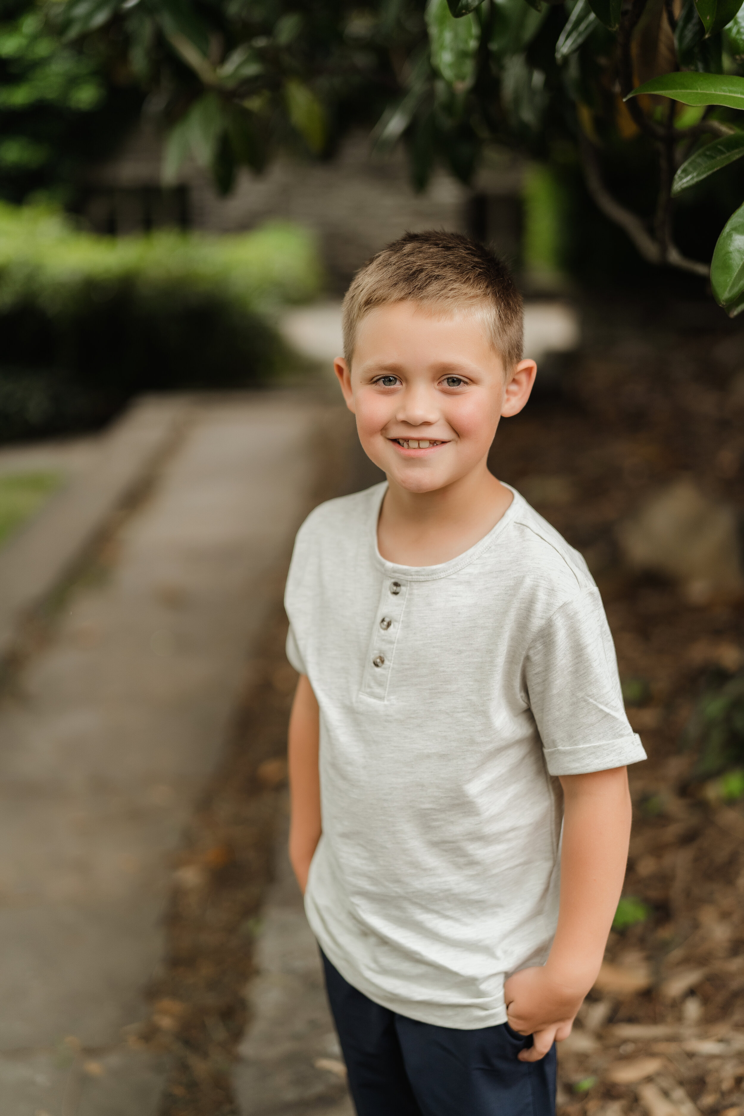 knoxville tn family photographer, family portraits in knoxville, professional family photos near me