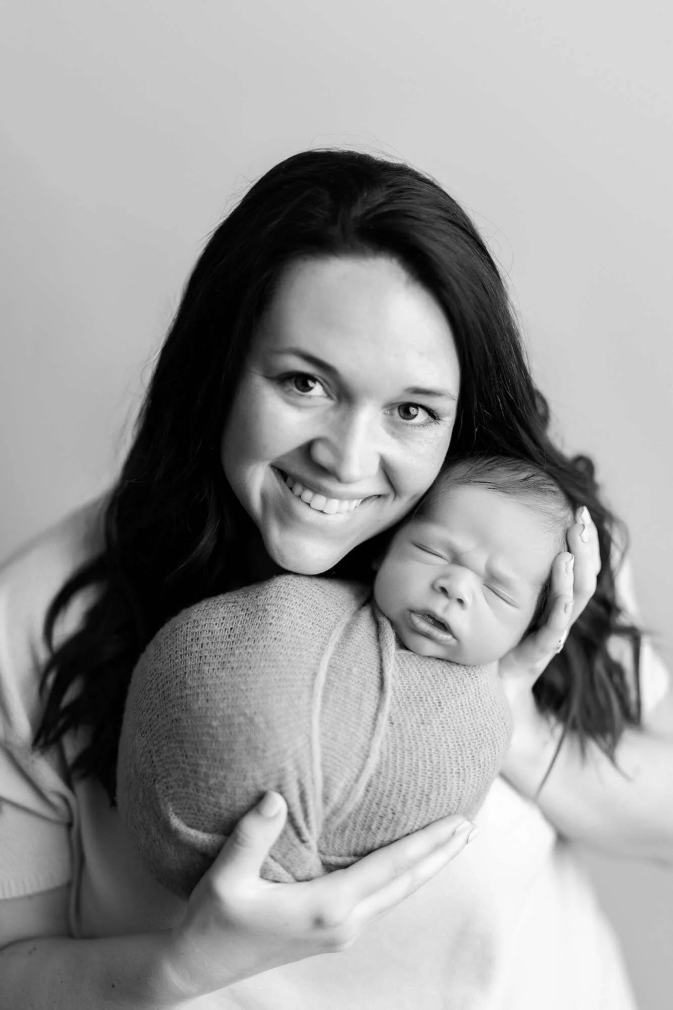 knoxville newborn photographer - -9BW.JPG