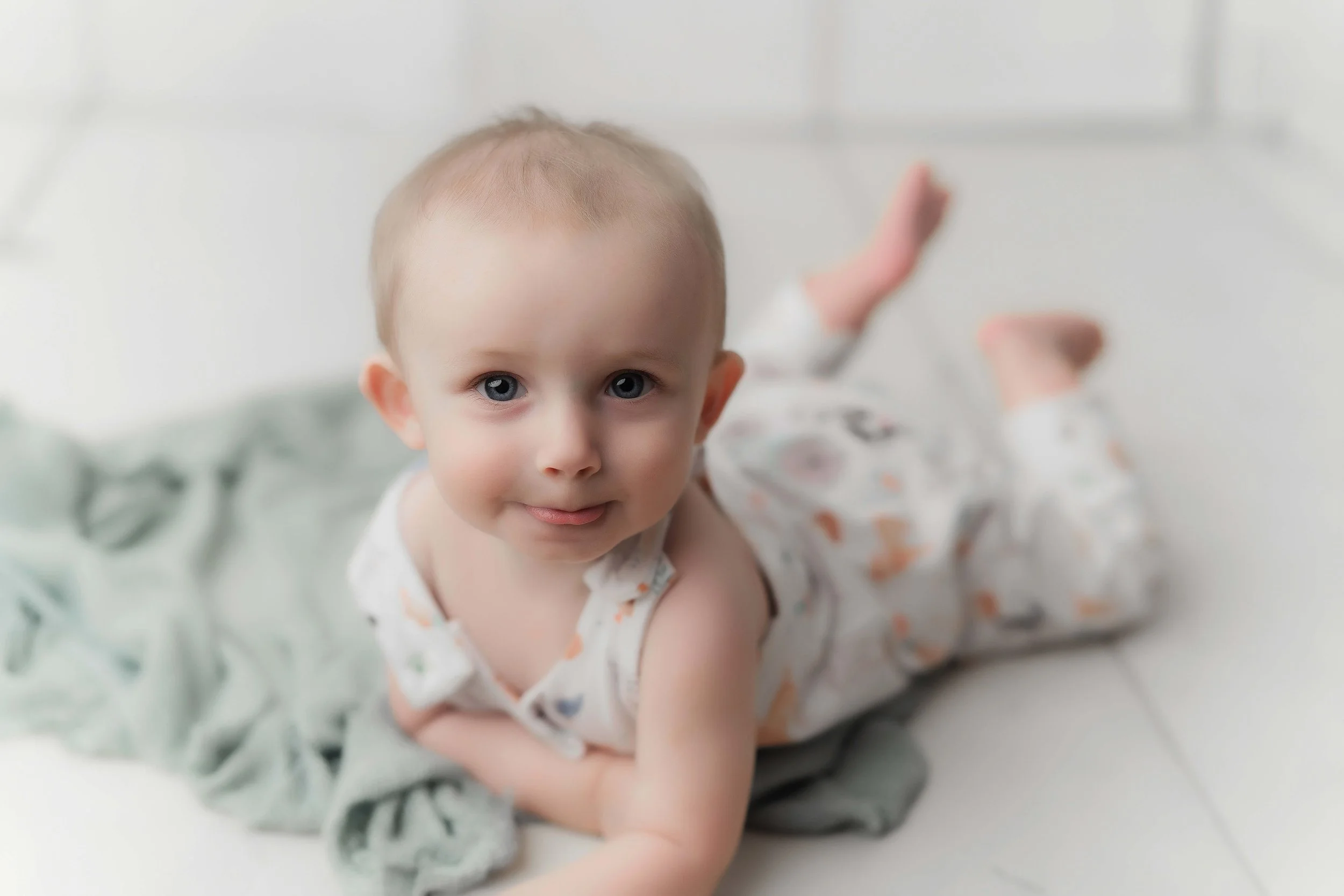 Knoxville Newborn, Baby & Family Photographer