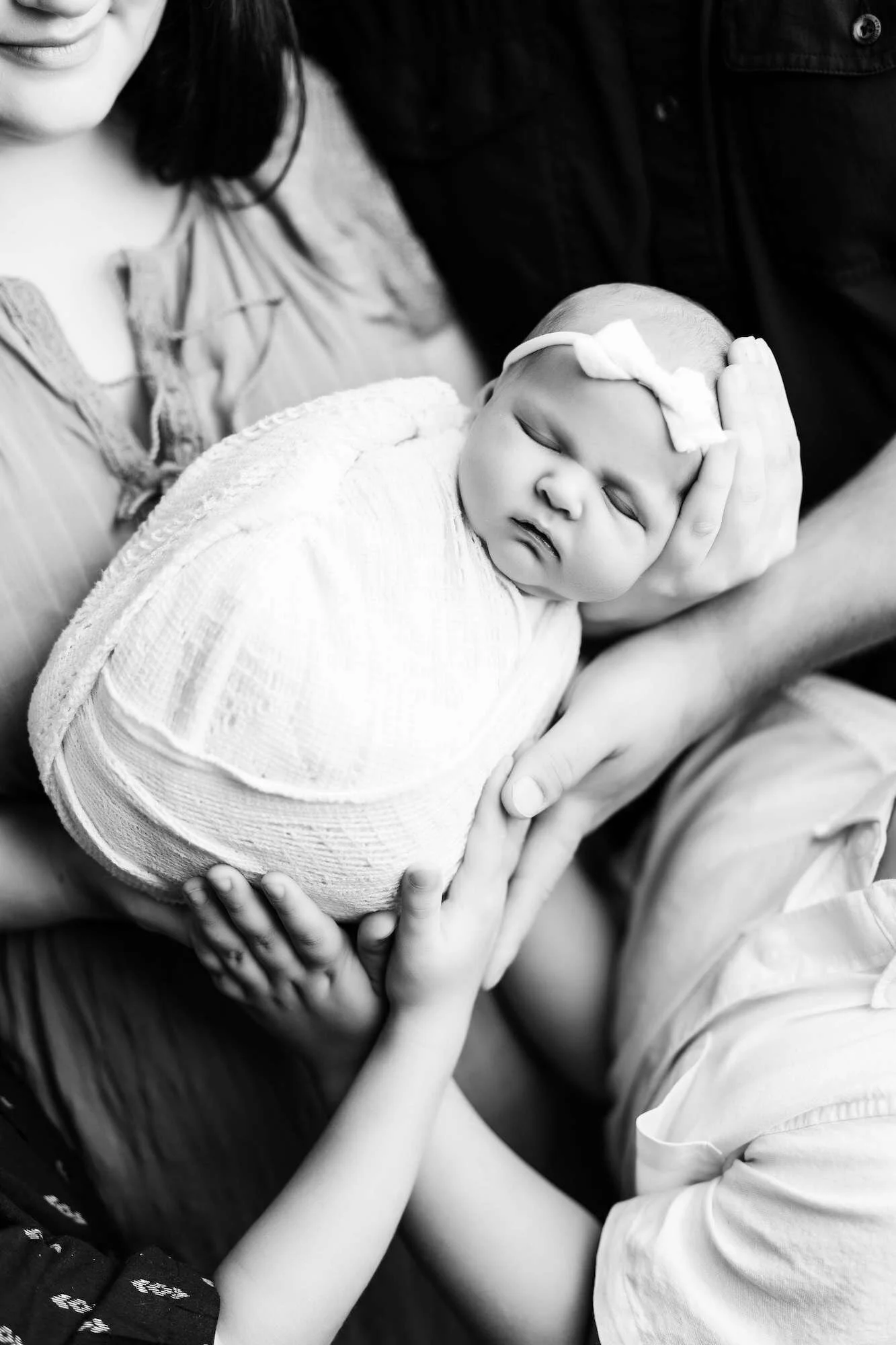 knoxville newborn photography - 11BW.JPG