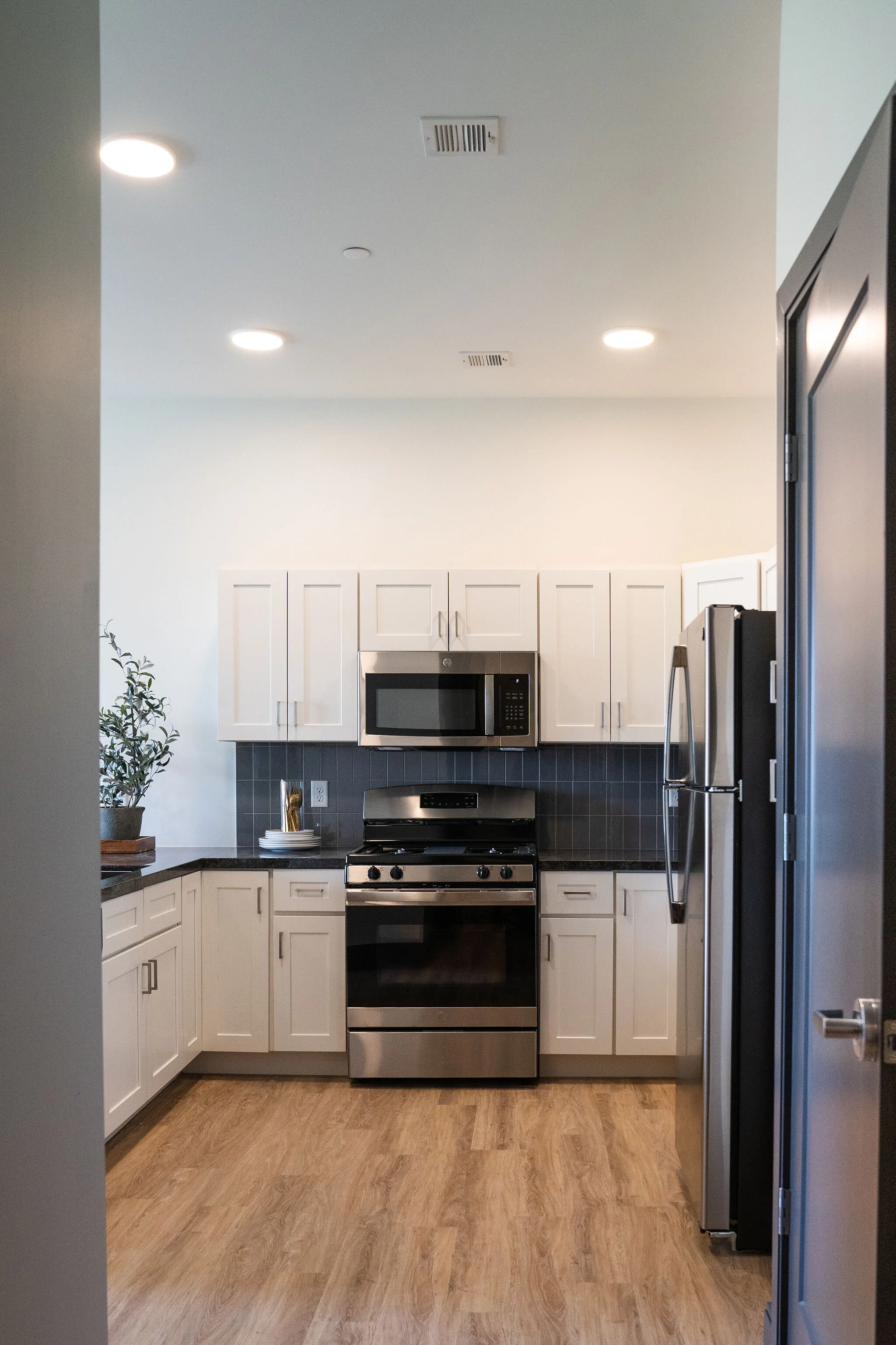 Seneca—Apt 14.jpg
