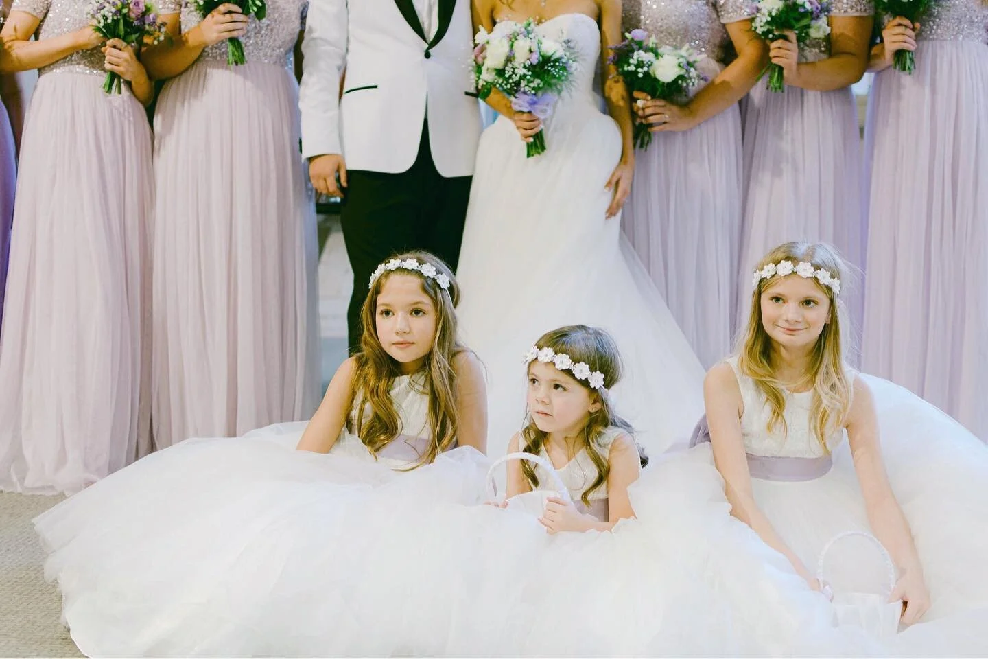 Flowy and puffy white dresses, oh joy!⠀
. ⠀
⠀
#wedding #weddingday #weddingguest #weddingguests #bridesmaids #bridesmaiddress #children #weddingkids #kidsdresses #kidsfashion #weddingphotography #weddingphotographer #bestweddingphotographer #bestwedd