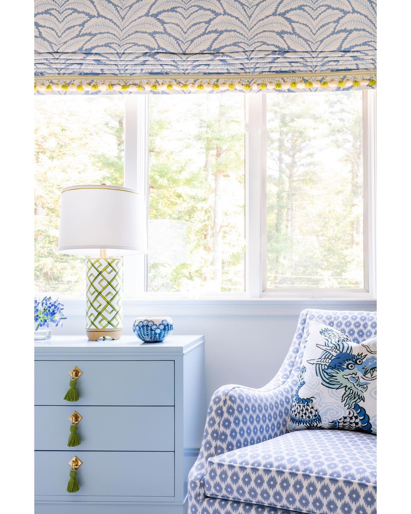 Sweet weekend dreams from this pretty bedroom corner 💙💫 Happy Labor Day weekend!  Design: @trellishomedesign 📸: @jessicadelaneyphotography  #trellishomedesign #interiordesign #masterbedroom #blueandwhite #serene #itsallinthedetails #color #pattern