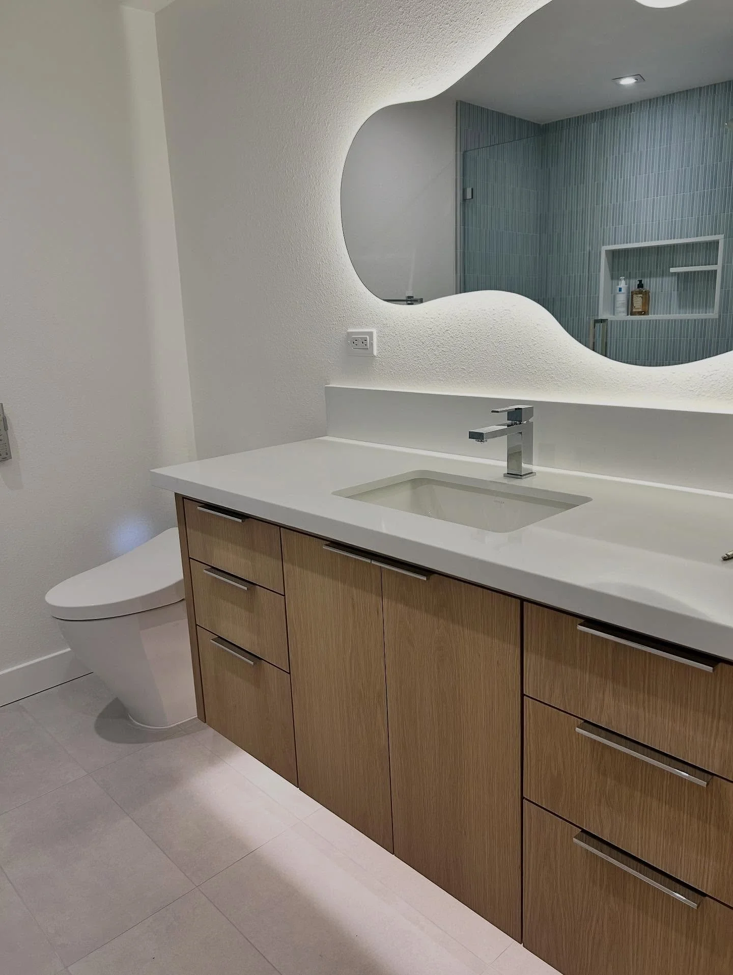 Custom cabinetry provides the finishing touch you've been looking for, tailored to fit. ➡️ Here&rsquo;s a photo from our last post but showing the complimentary cabinetry! #cabinets #bathroomremodel