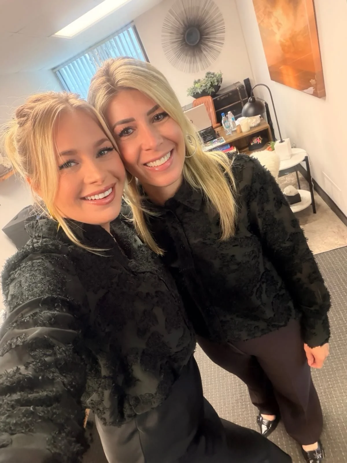 Design partners who match together, slay together 🤣😎 #twinsbyaccident #stolemylook #designer