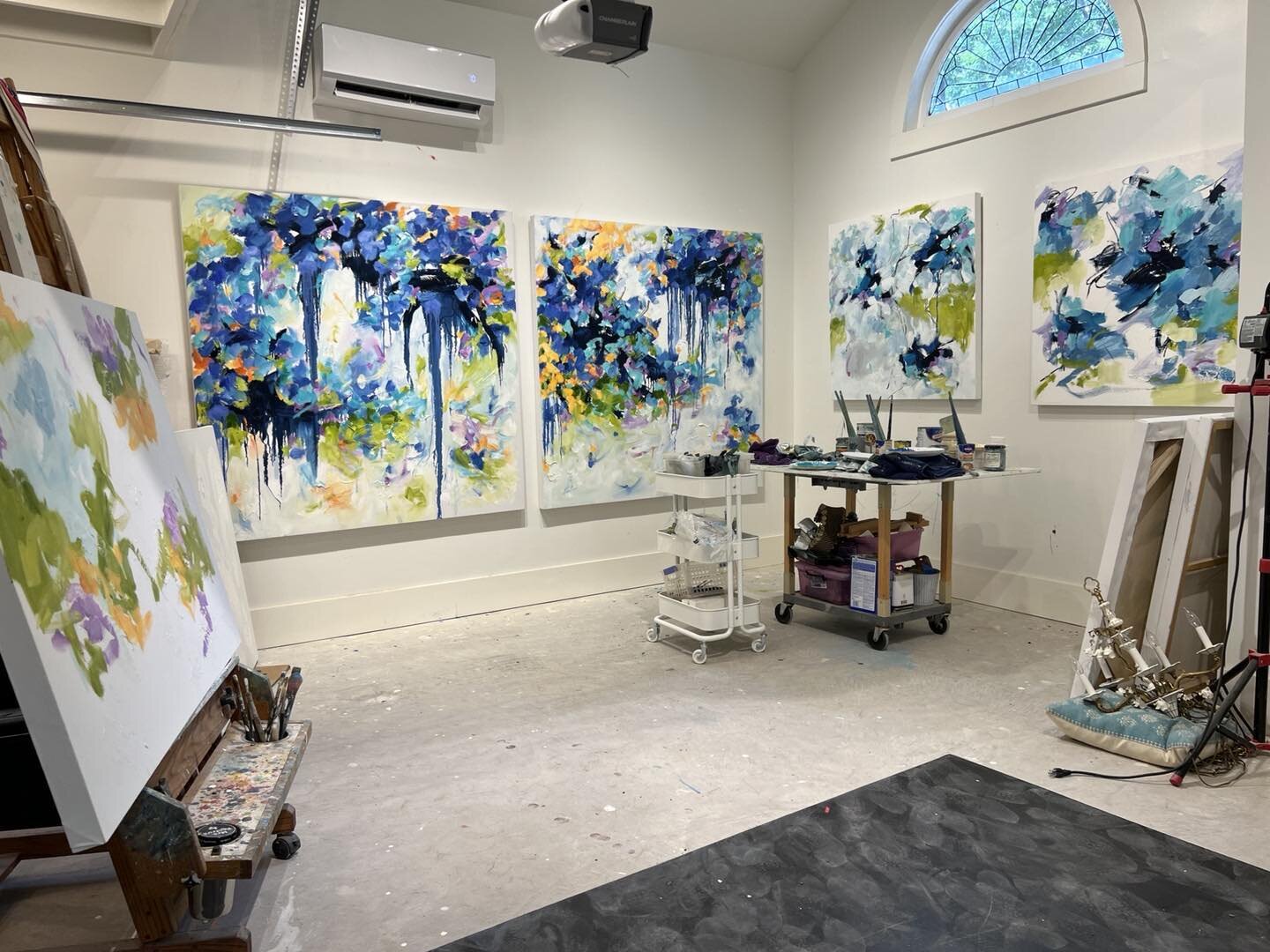 Lots of work in progress. Soon to arrive @ceruleangallery.  Stay tuned for the finished product!!!

#xankoonce #abstractpainting #contemporaryart #abstractimpressionism #texasartist #mckinneyartist #interiordesigner