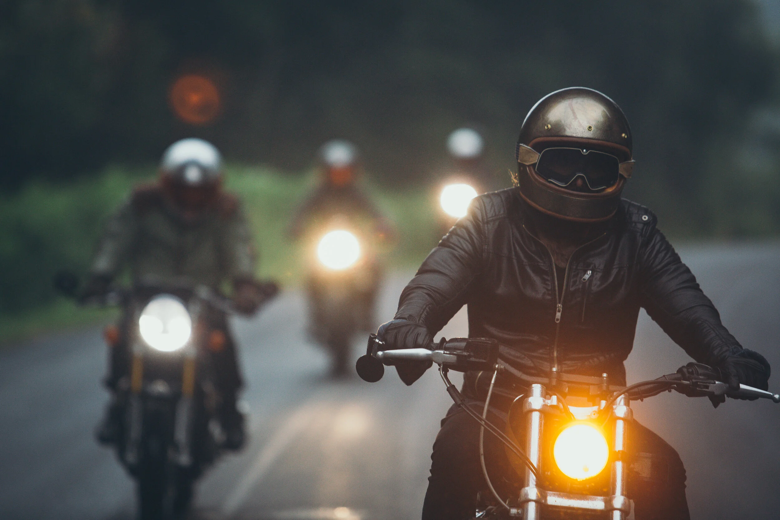 How to Ride Motorcycles Safely in a Group