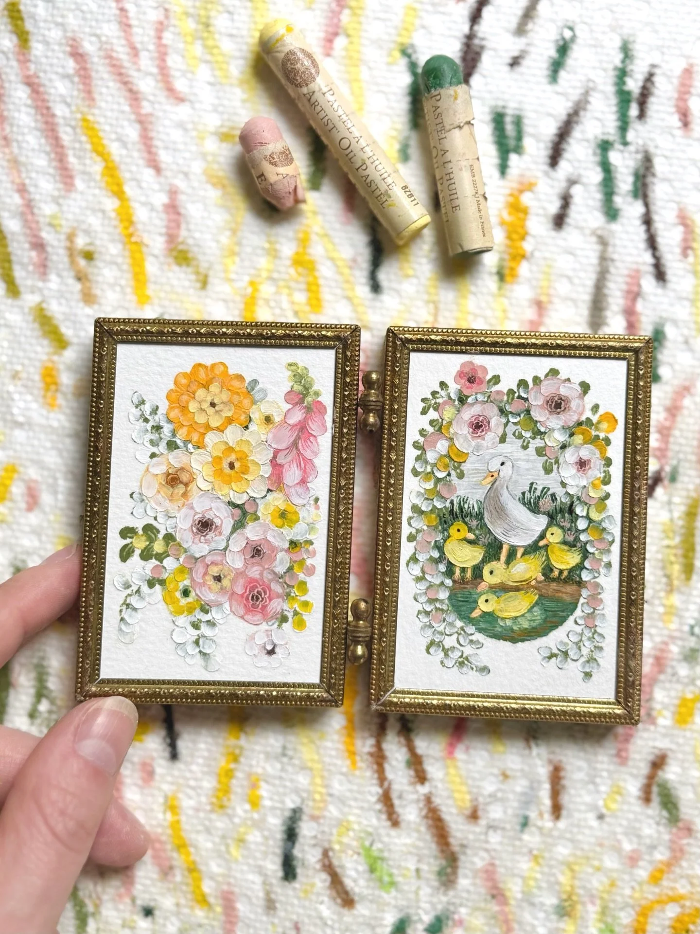 Mini duckling scene done with pastels💛💛 My mini oil pastel collection is officially underway!! #springart #ducklings #oilpastel