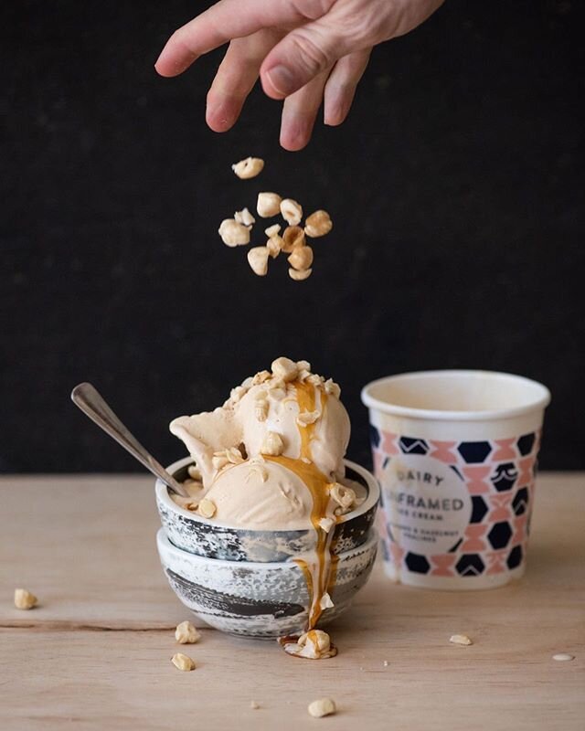 Have you tried taking photos of your ice cream at home? We&rsquo;ll be giving away A FREE PINT to the creator of every #unframedathome photo we repost on our feed this winter! Don&rsquo;t forget to tag us! 💛🍨🤩 #lifeunframed #scoopshot #eattherainb