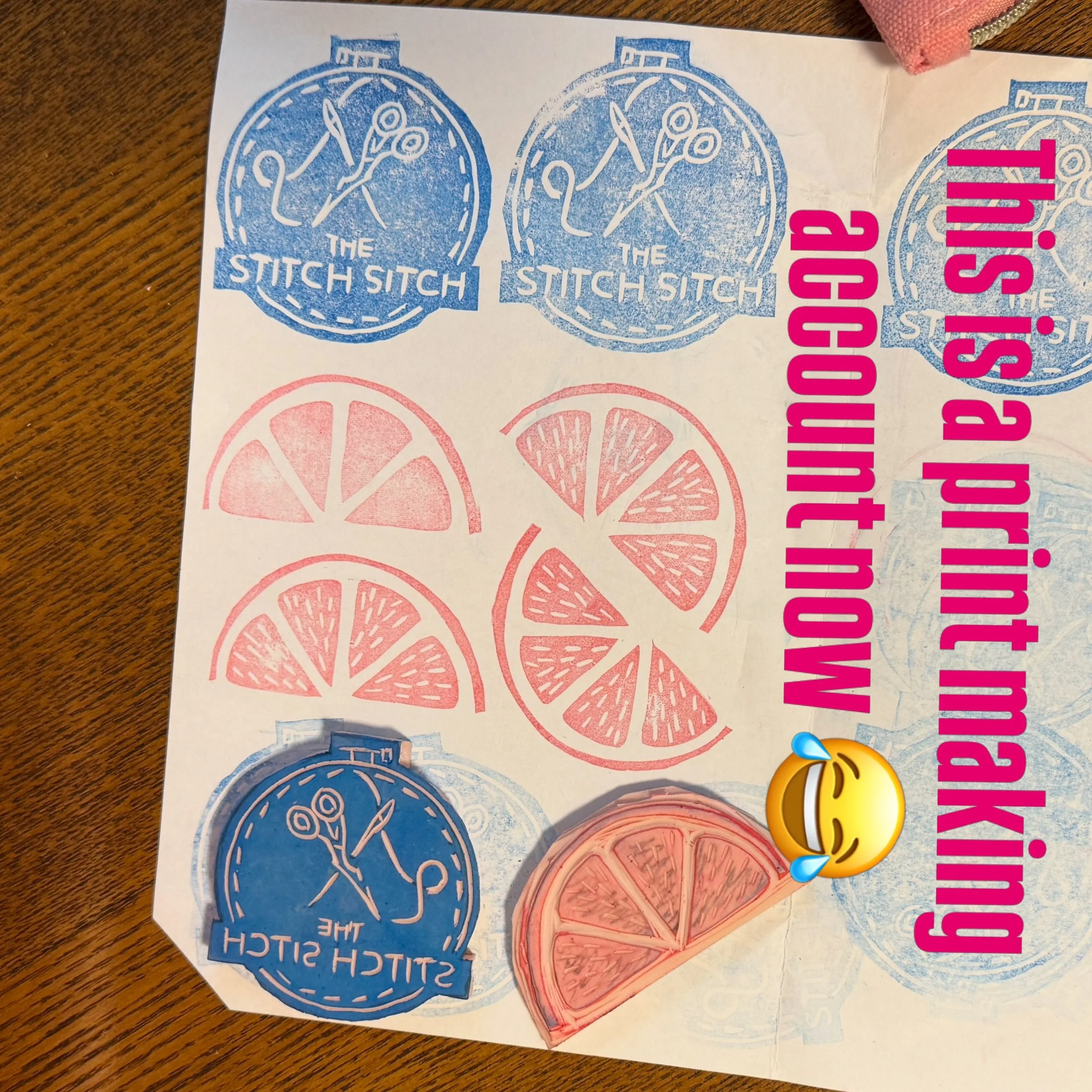 We interrupt the usual stitching around here for what may be my newest (returning) obsession. 
Give stamp carving a try at @thecraftplaceco