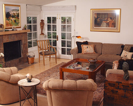 Living Room.jpg