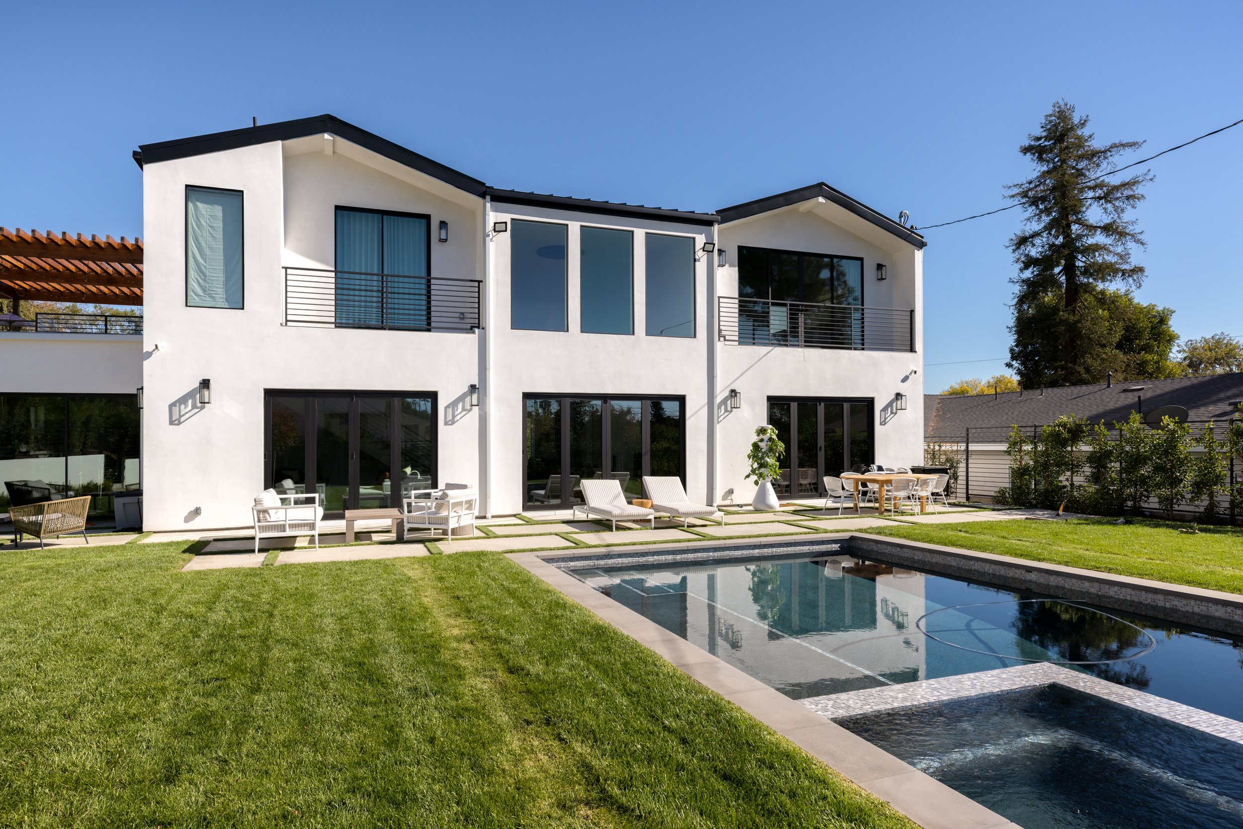 5261 Hermosa Ave - virtuallyherestudios.com-26.jpg