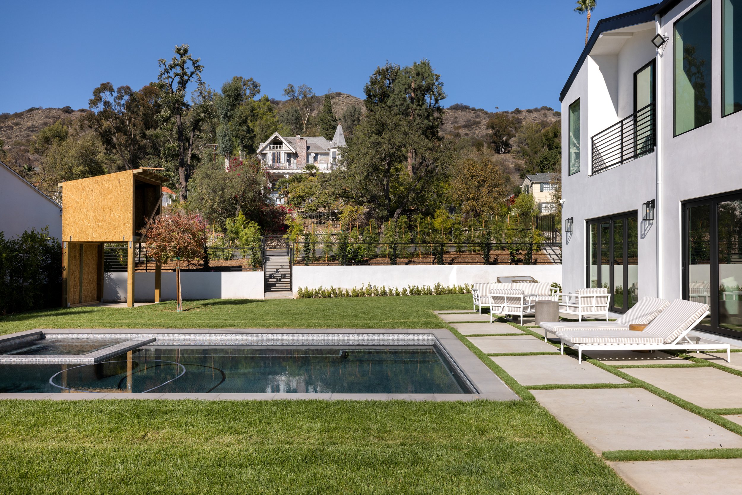 5261 Hermosa Ave - virtuallyherestudios.com-28.jpg