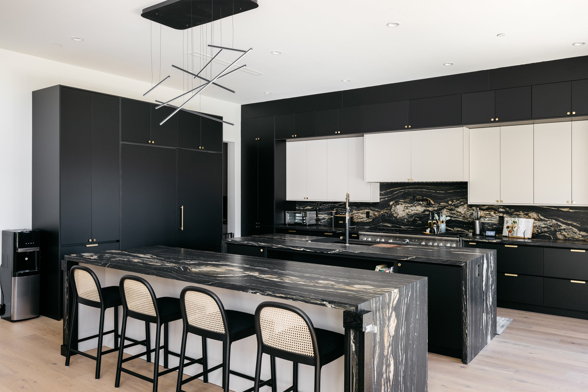 5261 Hermosa Ave - virtuallyherestudios.com-34.jpg