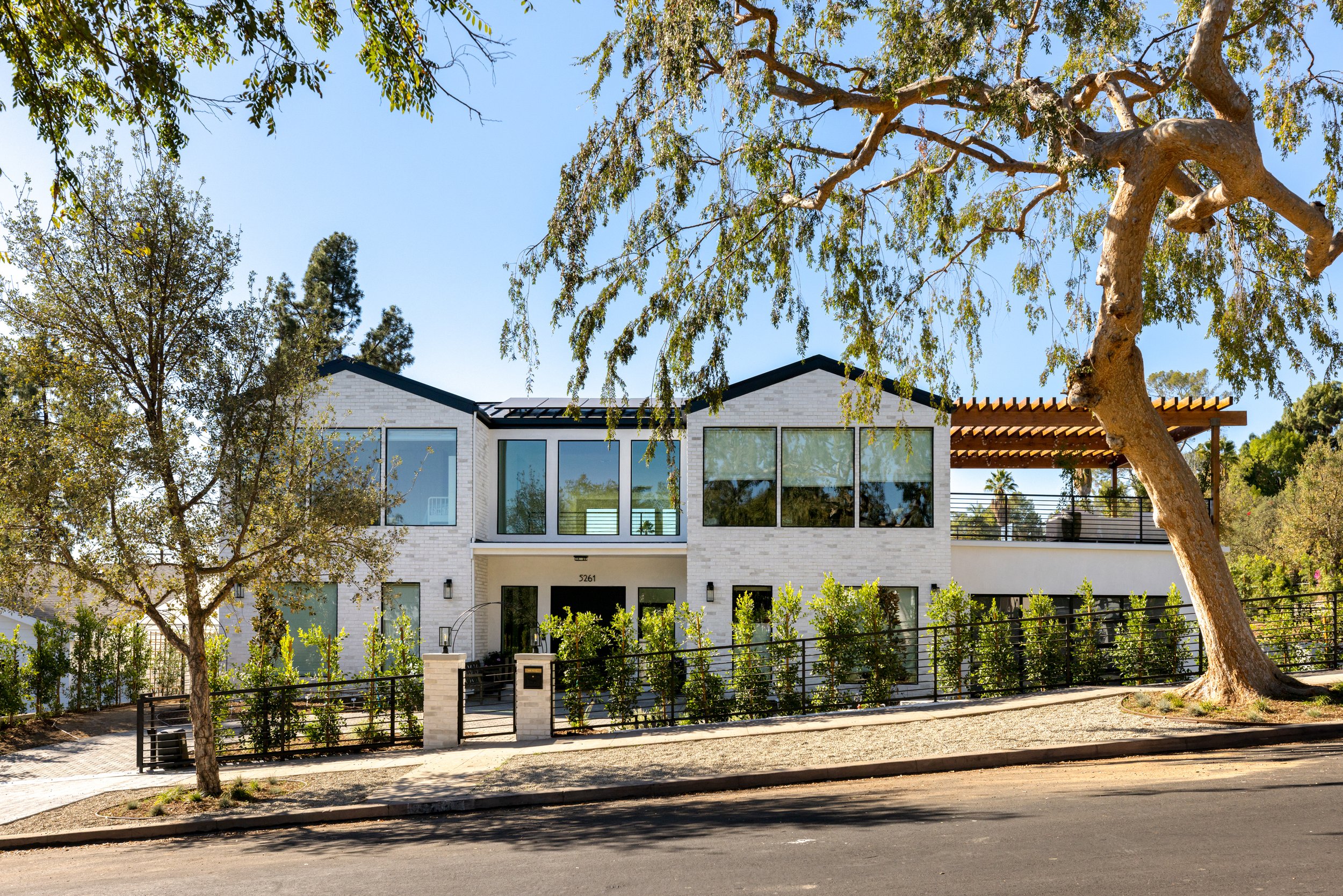5261 Hermosa Ave - virtuallyherestudios.com-46.jpg
