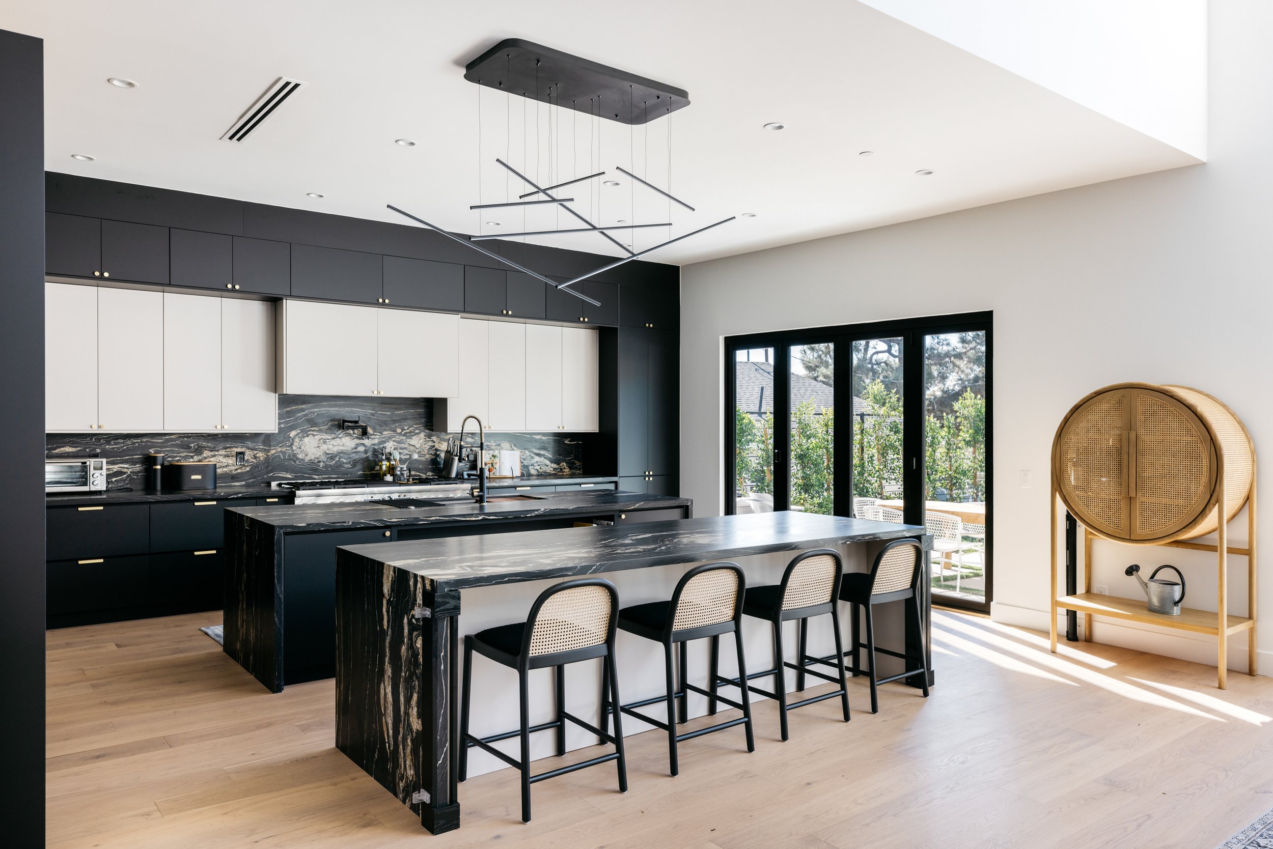 5261 Hermosa Ave - virtuallyherestudios.com-30.jpg