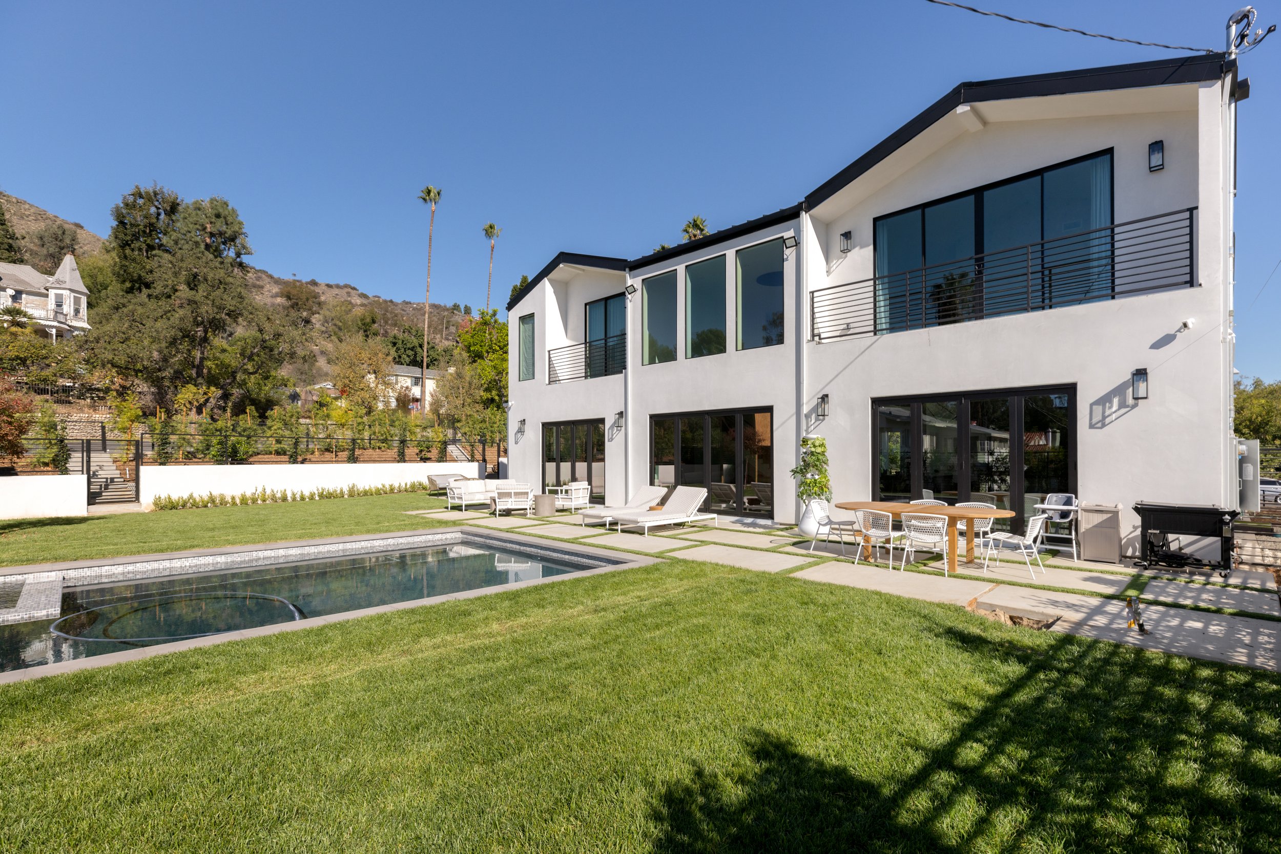 5261 Hermosa Ave - virtuallyherestudios.com-23.jpg