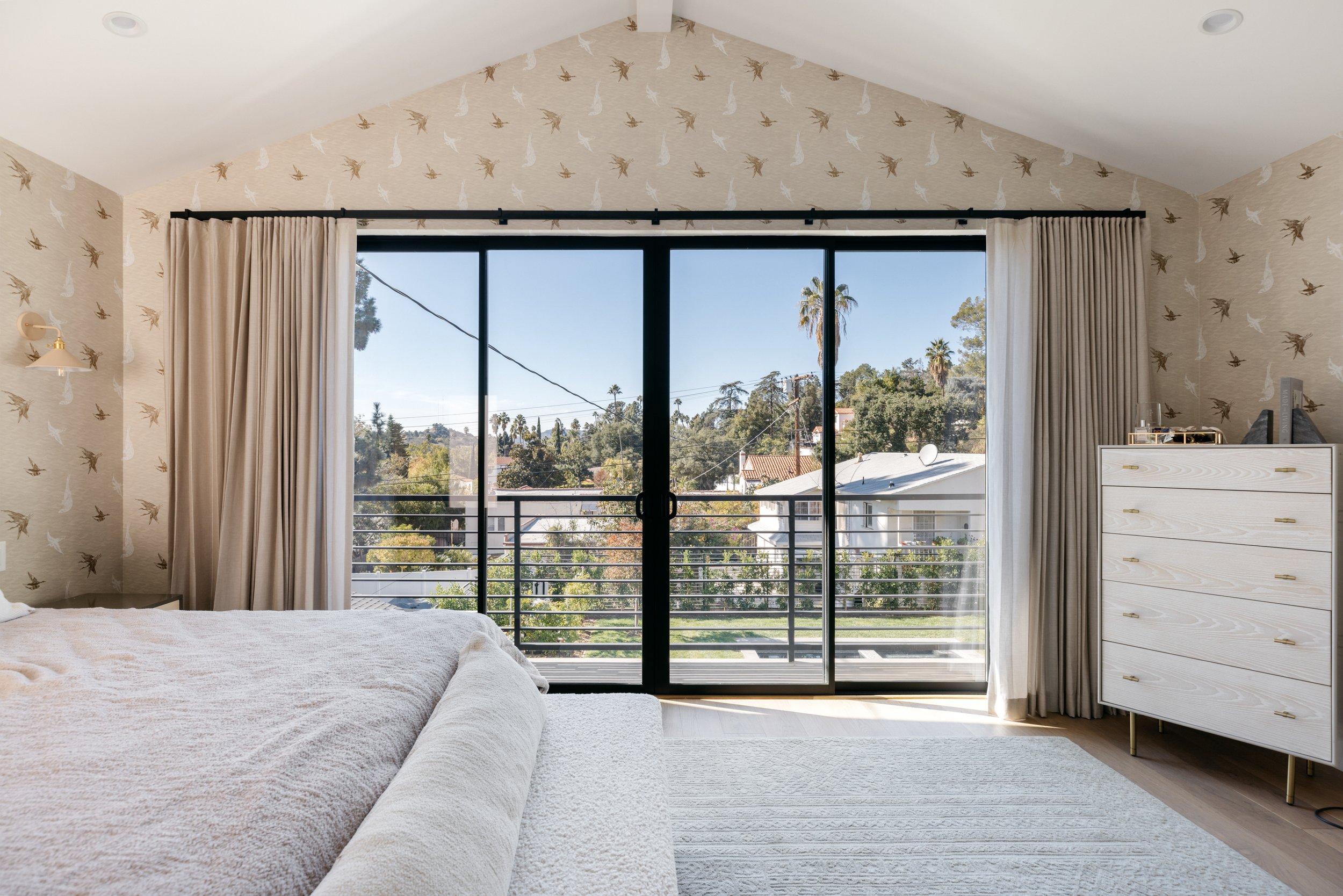 5261 Hermosa Ave - virtuallyherestudios.com-17.jpg