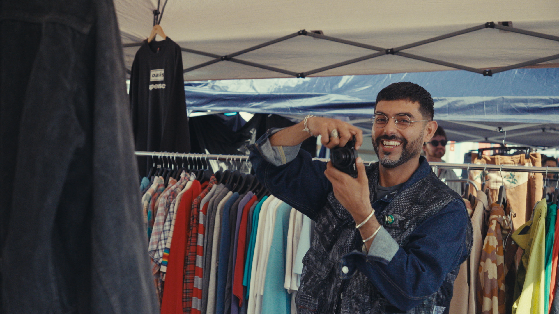 Day-4-Rose Bowl Flea Market-v01.00_01_06_22.Still005.png