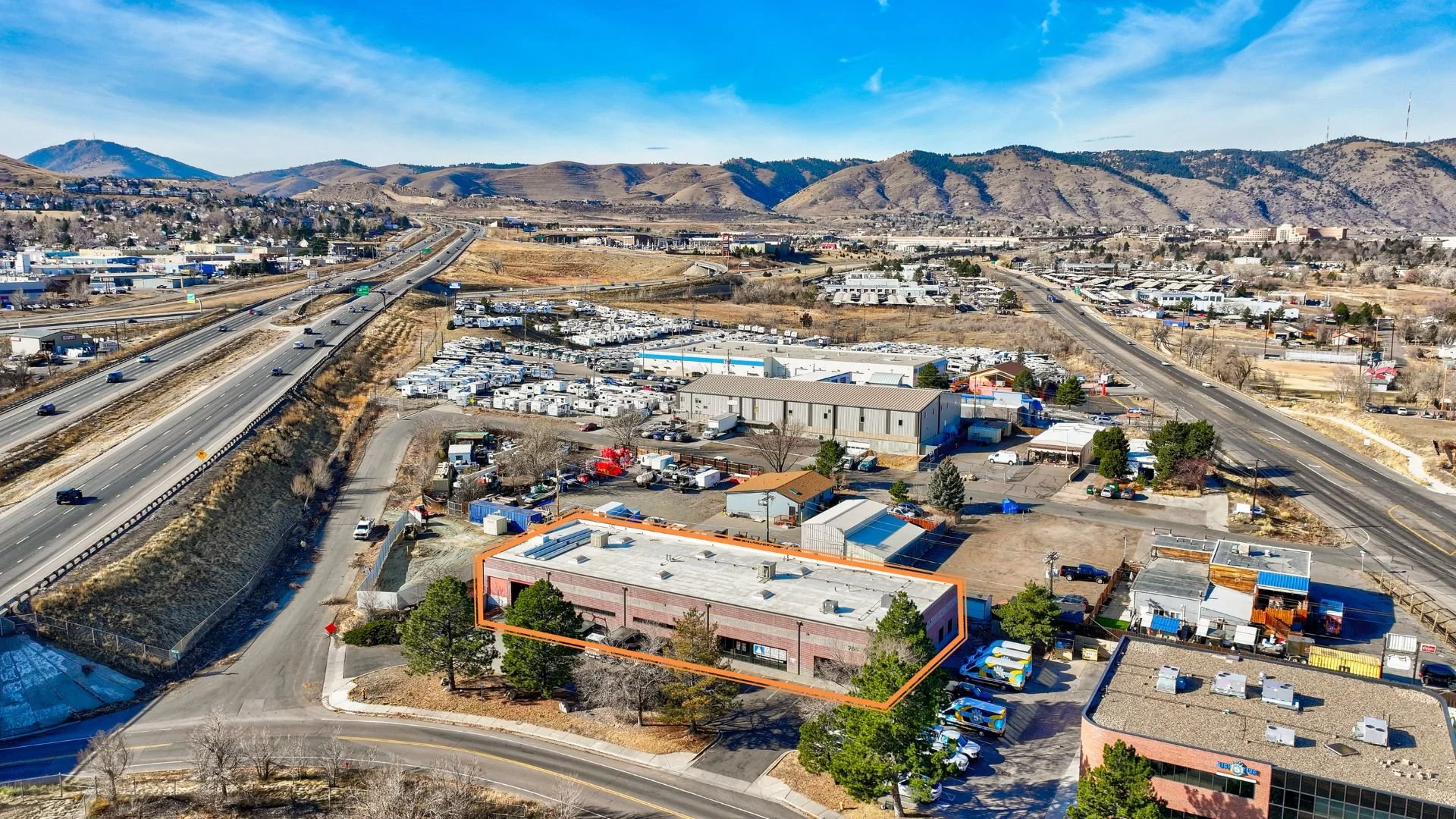 QUIVER INVESTMENTS REPRESENTS SELLER OF GOLDEN INDUSTRIAL OWNER/USER PROPERTY